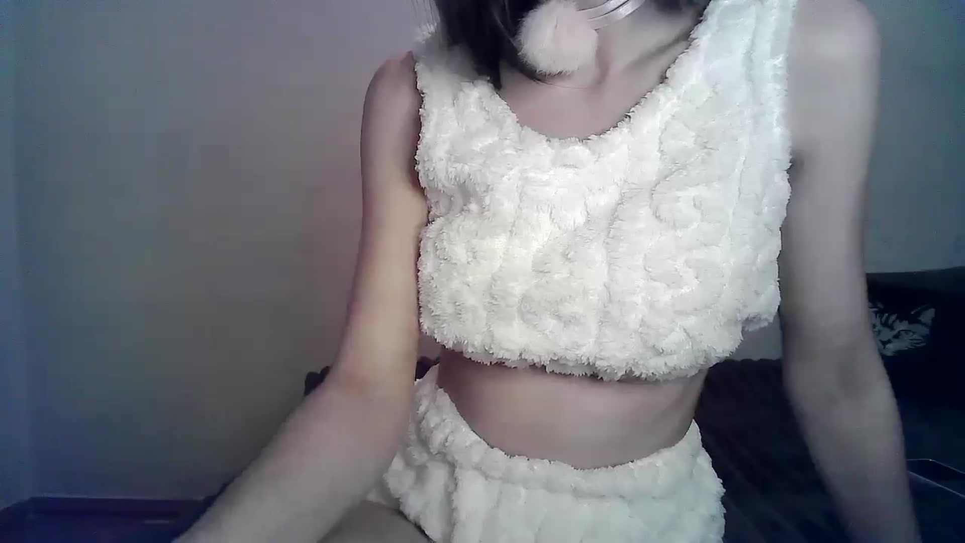 Gallery image thumbnail from LizzaW's myfreecams stream on, 12/24/2024, 16:01 image 15 of 20