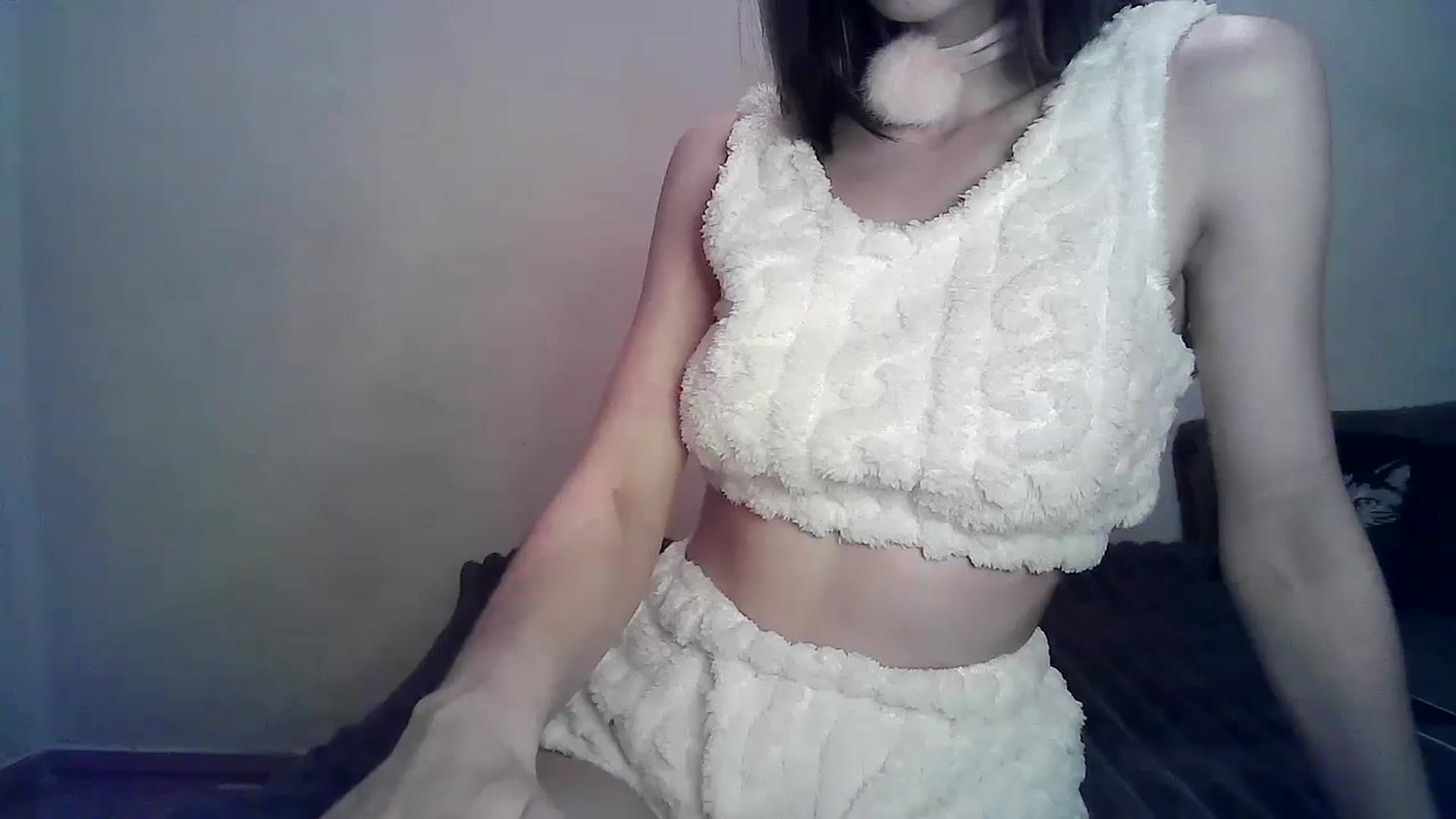 Gallery image thumbnail from LizzaW's myfreecams stream on, 12/24/2024, 16:01 image 16 of 20