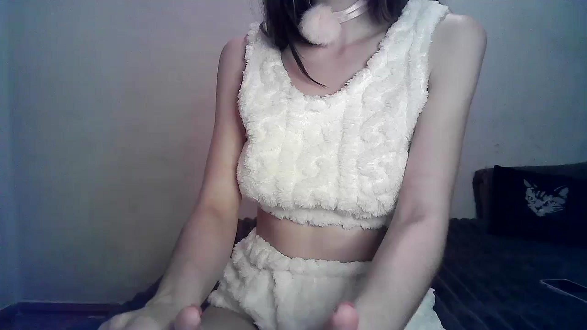 Gallery image thumbnail from LizzaW's myfreecams stream on, 12/24/2024, 16:01 image 18 of 20