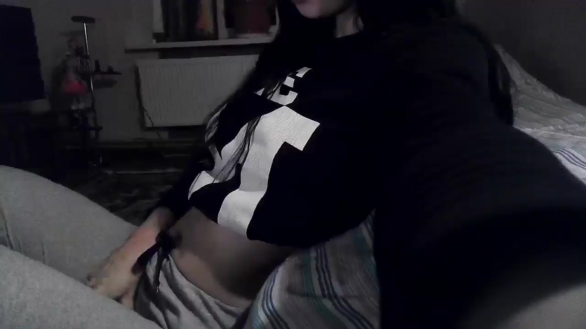 Gallery image thumbnail from LizzaW's myfreecams stream on, 02/15/2026, 18:13 image 17 of 20