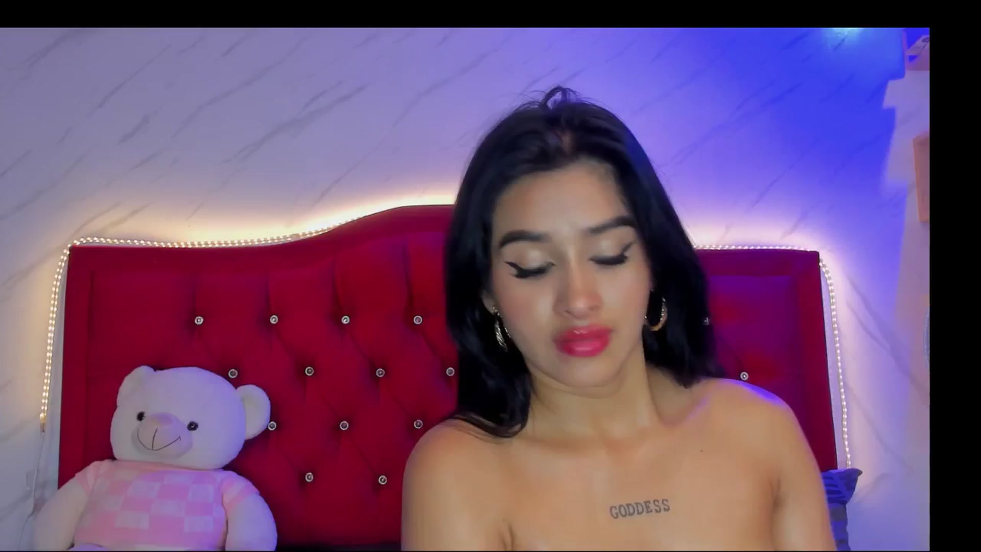 Gallery image thumbnail from LizzyBonnie's myfreecams stream on, 12/14/2025, 09:47 image 10 of 20