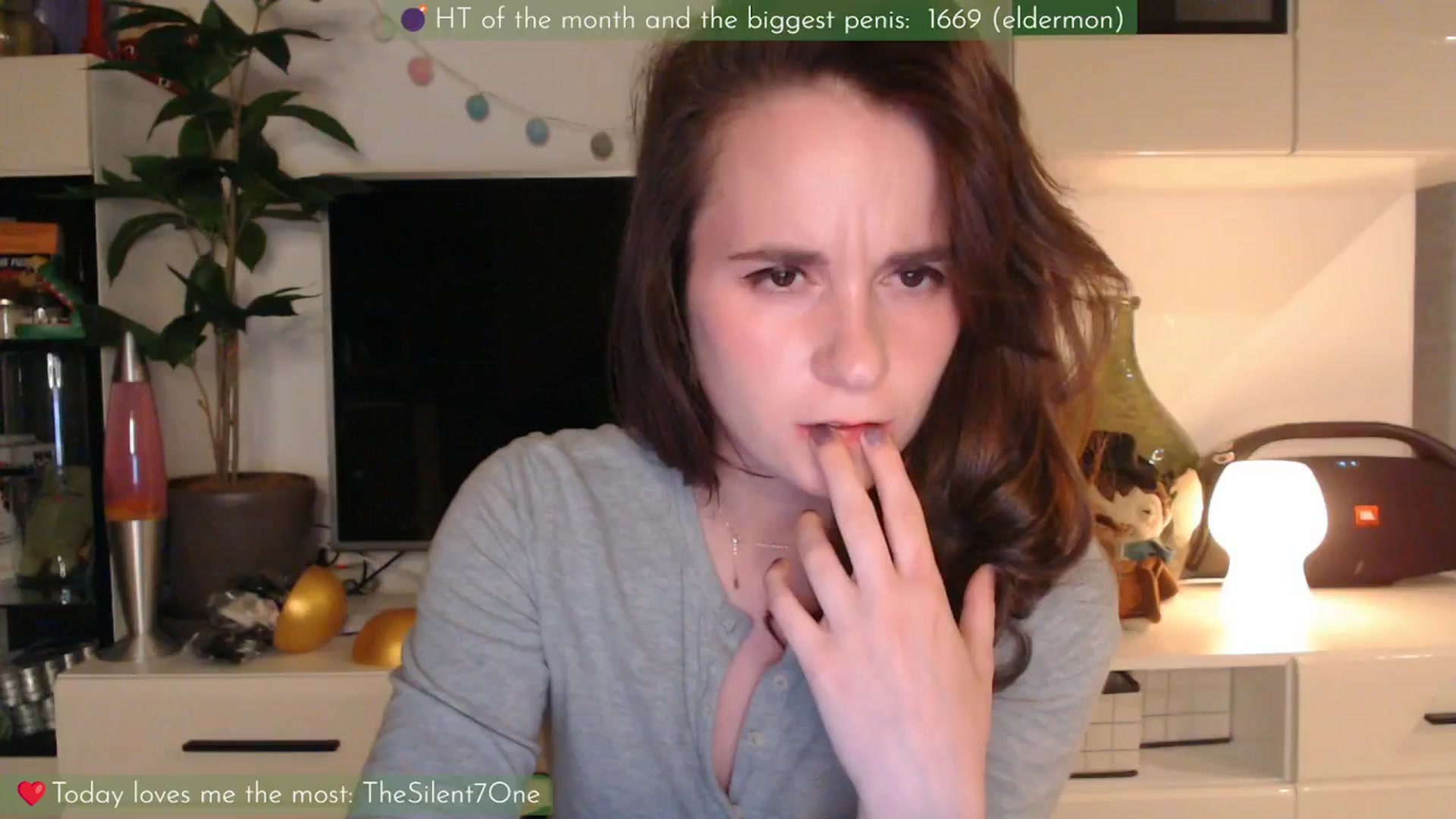 Gallery image thumbnail from LizzyPeach's myfreecams stream on, 04/30/2026, 22:46 image 19 of 20