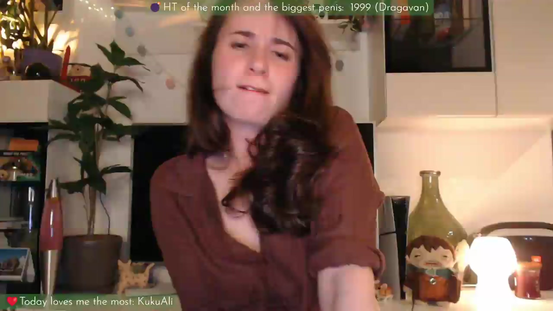 Gallery image thumbnail from LizzyPeach's myfreecams stream on, 05/18/2026, 23:04 image 1 of 20