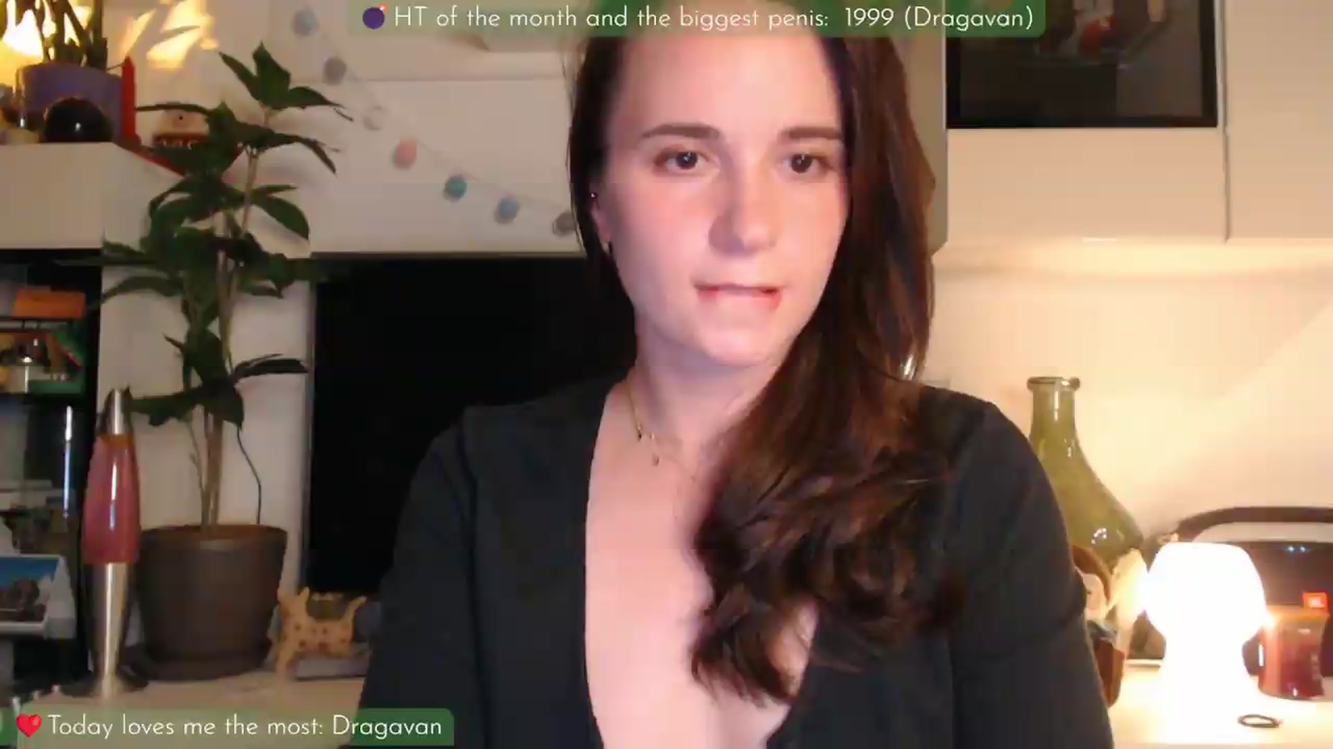Gallery image thumbnail from LizzyPeach's myfreecams stream on, 05/19/2026, 23:23 image 10 of 20