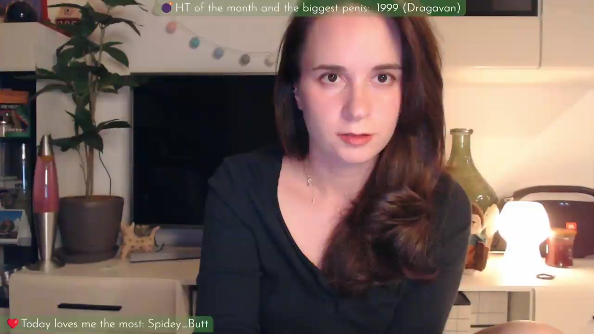 Gallery image thumbnail from LizzyPeach's myfreecams stream on, 05/19/2026, 23:23 image 1 of 20