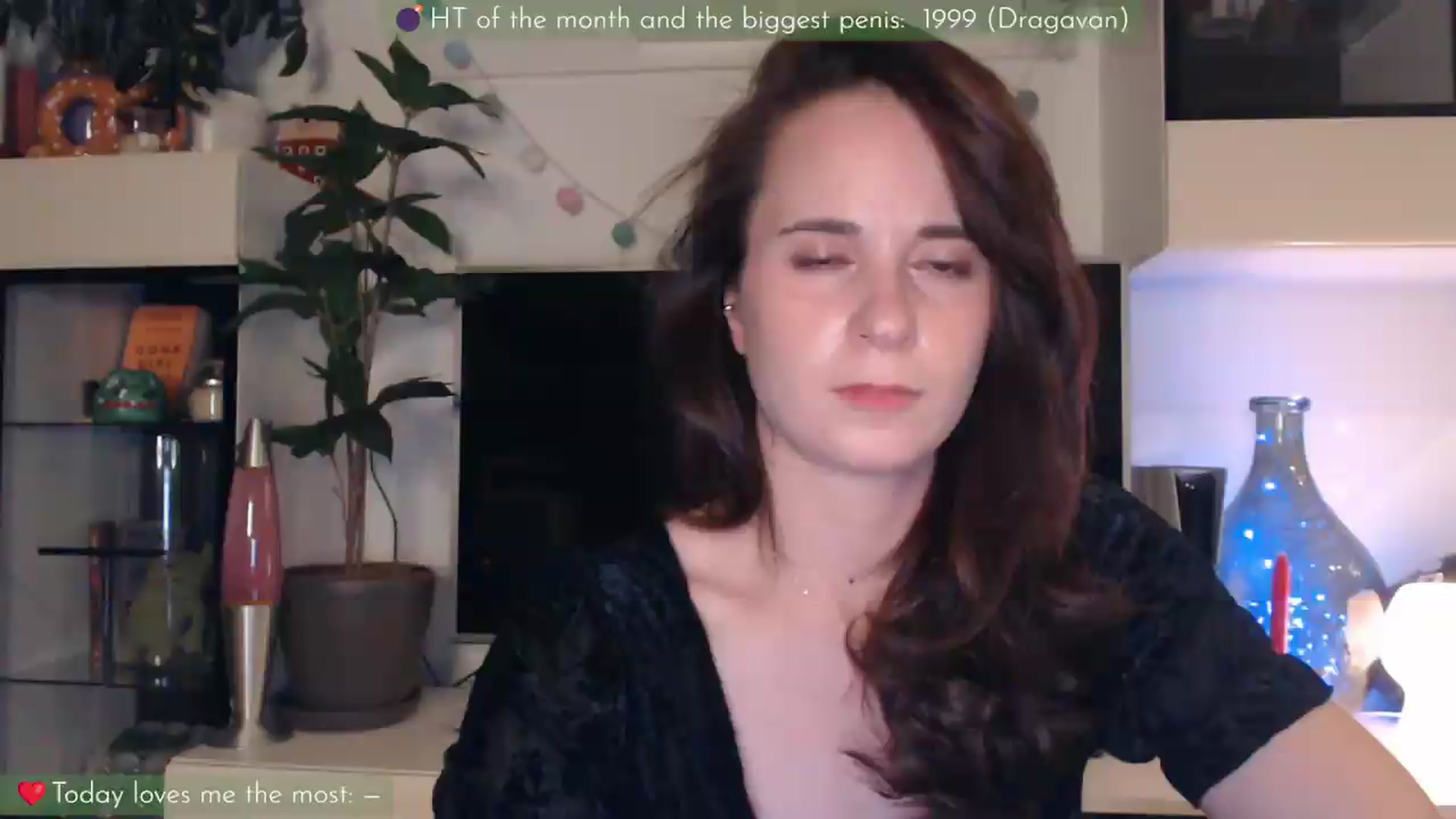 Gallery image thumbnail from LizzyPeach's myfreecams stream on, 05/26/2026, 23:38 image 2 of 20