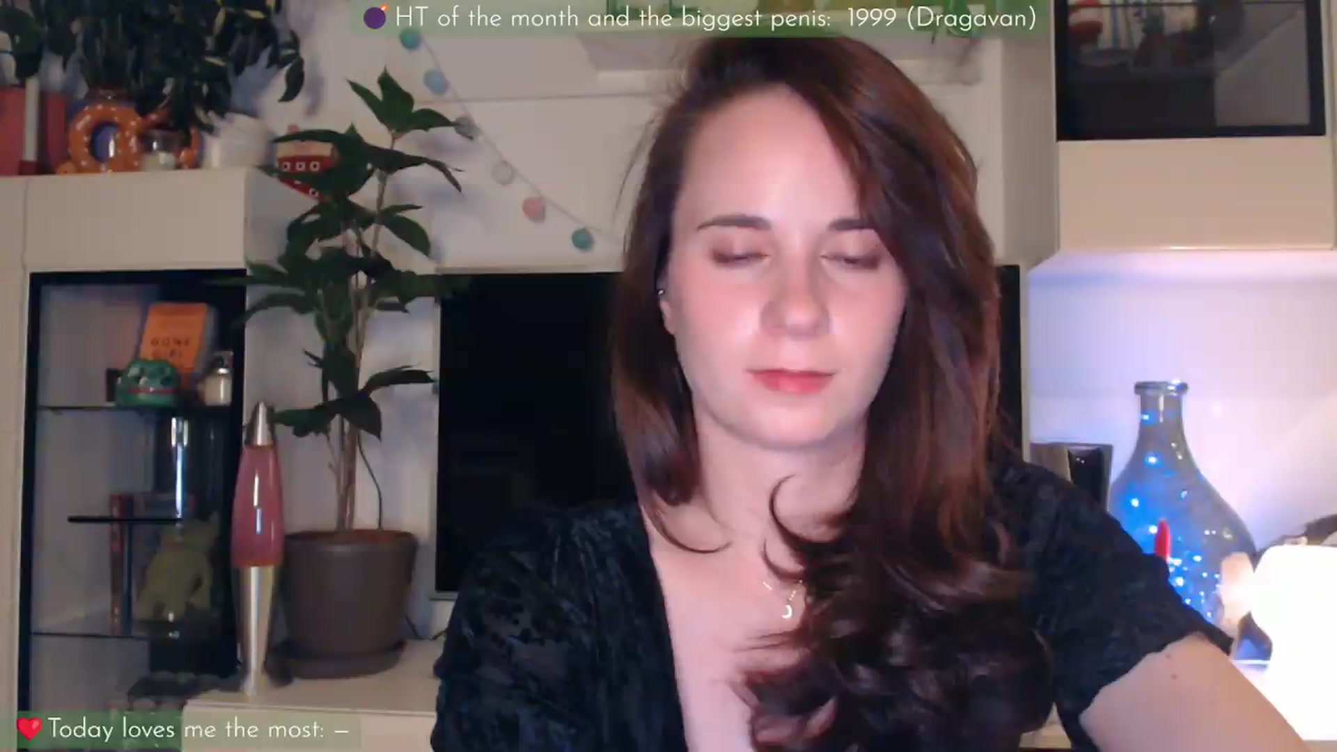 Gallery image thumbnail from LizzyPeach's myfreecams stream on, 05/26/2026, 23:38 image 14 of 20