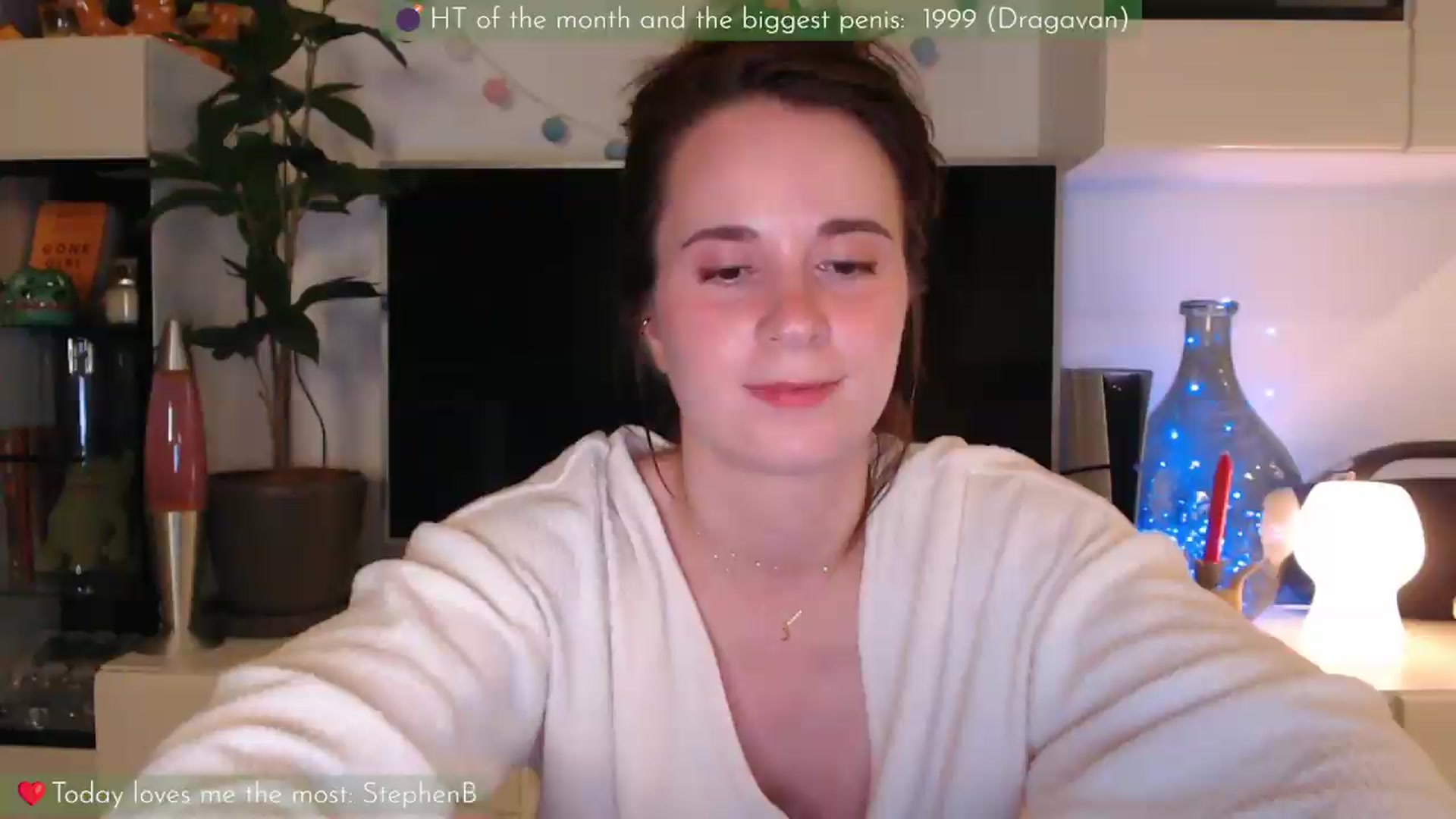 Gallery image thumbnail from LizzyPeach's myfreecams stream on, 05/27/2026, 23:32 image 5 of 20