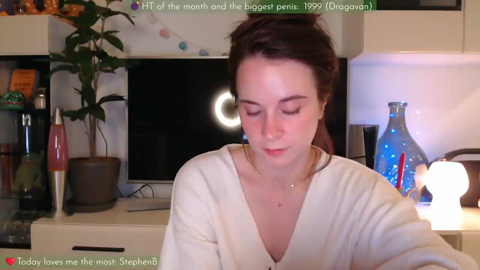 Gallery image thumbnail from LizzyPeach's myfreecams stream on, 05/27/2026, 23:32 image 3 of 20