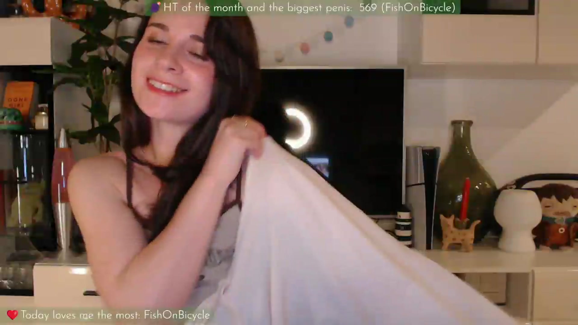 Gallery image thumbnail from LizzyPeach's myfreecams stream on, 06/03/2026, 23:58 image 11 of 20