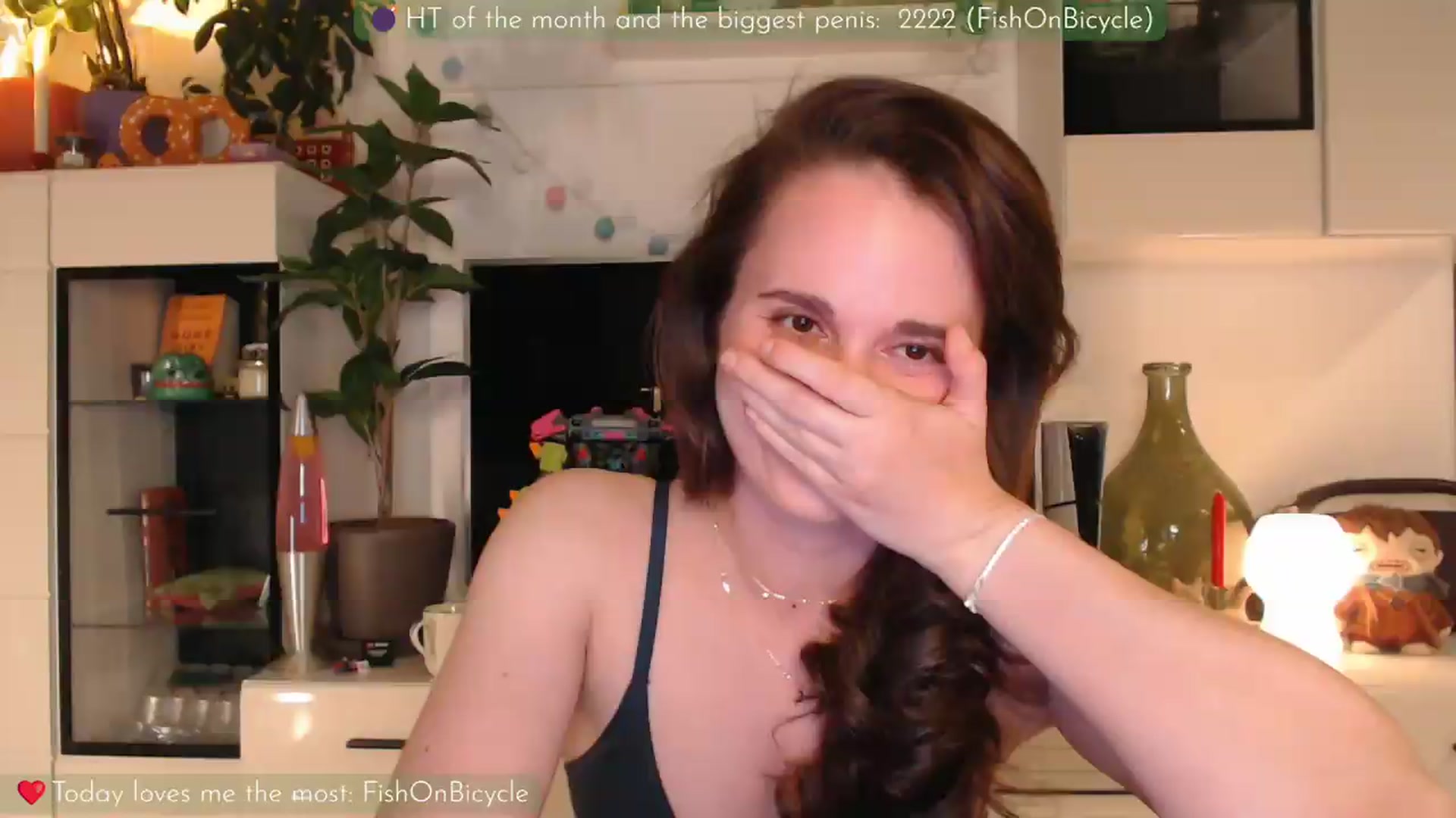 Gallery image thumbnail from LizzyPeach's myfreecams stream on, 06/19/2026, 24:16 image 10 of 20