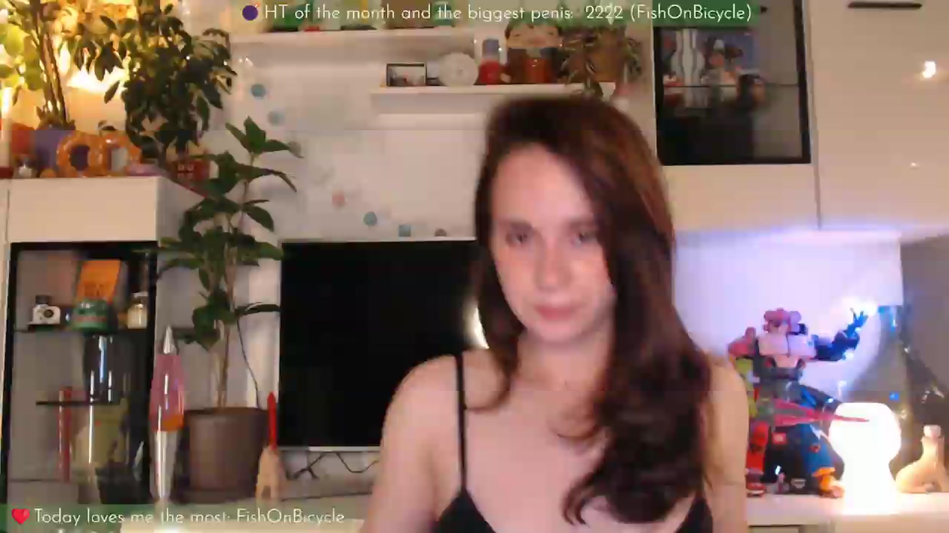 Gallery image thumbnail from LizzyPeach's myfreecams stream on, 06/19/2026, 23:45 image 13 of 20