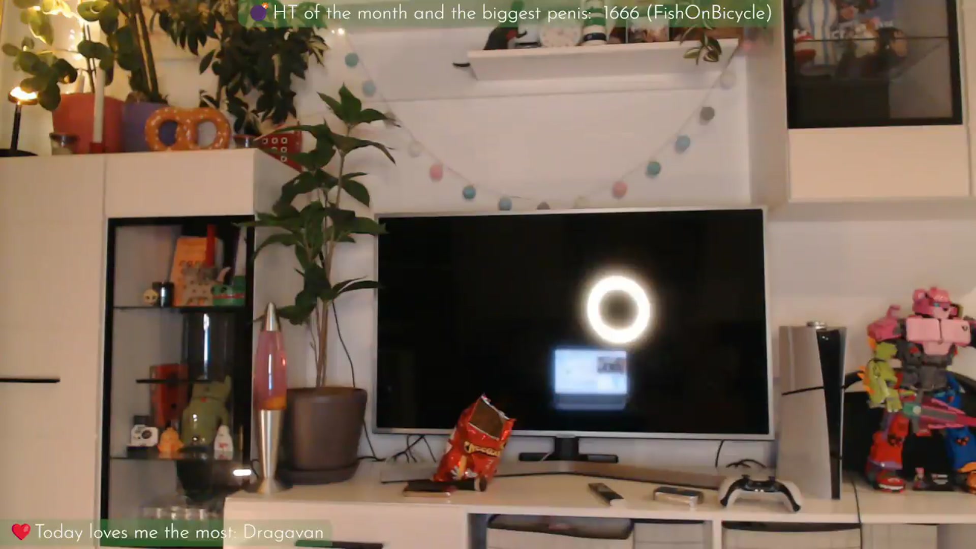 Gallery image thumbnail from LizzyPeach's myfreecams stream on, 07/17/2026, 23:01 image 4 of 20