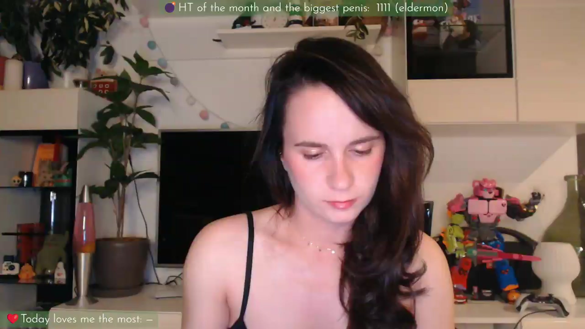 Gallery image thumbnail from LizzyPeach's myfreecams stream on, 08/11/2026, 22:32 image 5 of 20