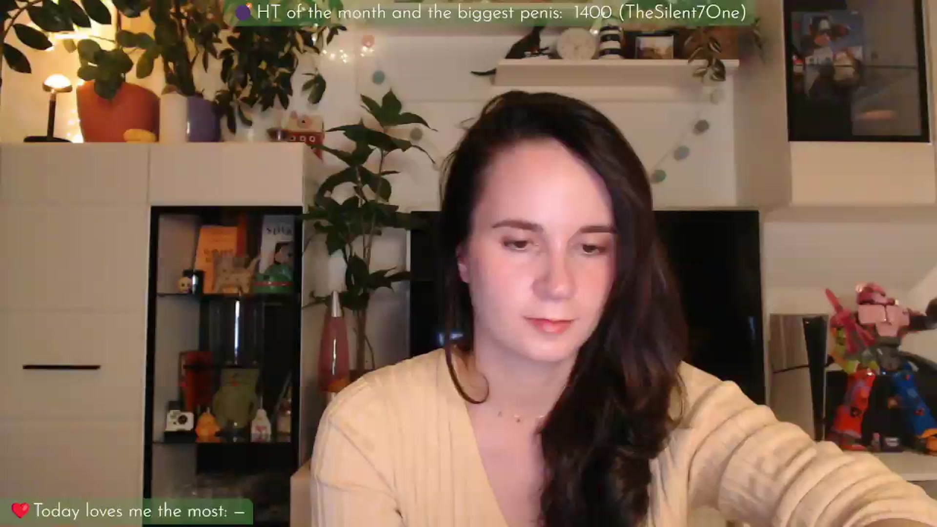Gallery image thumbnail from LizzyPeach's myfreecams stream on, 08/17/2026, 23:44 image 17 of 20