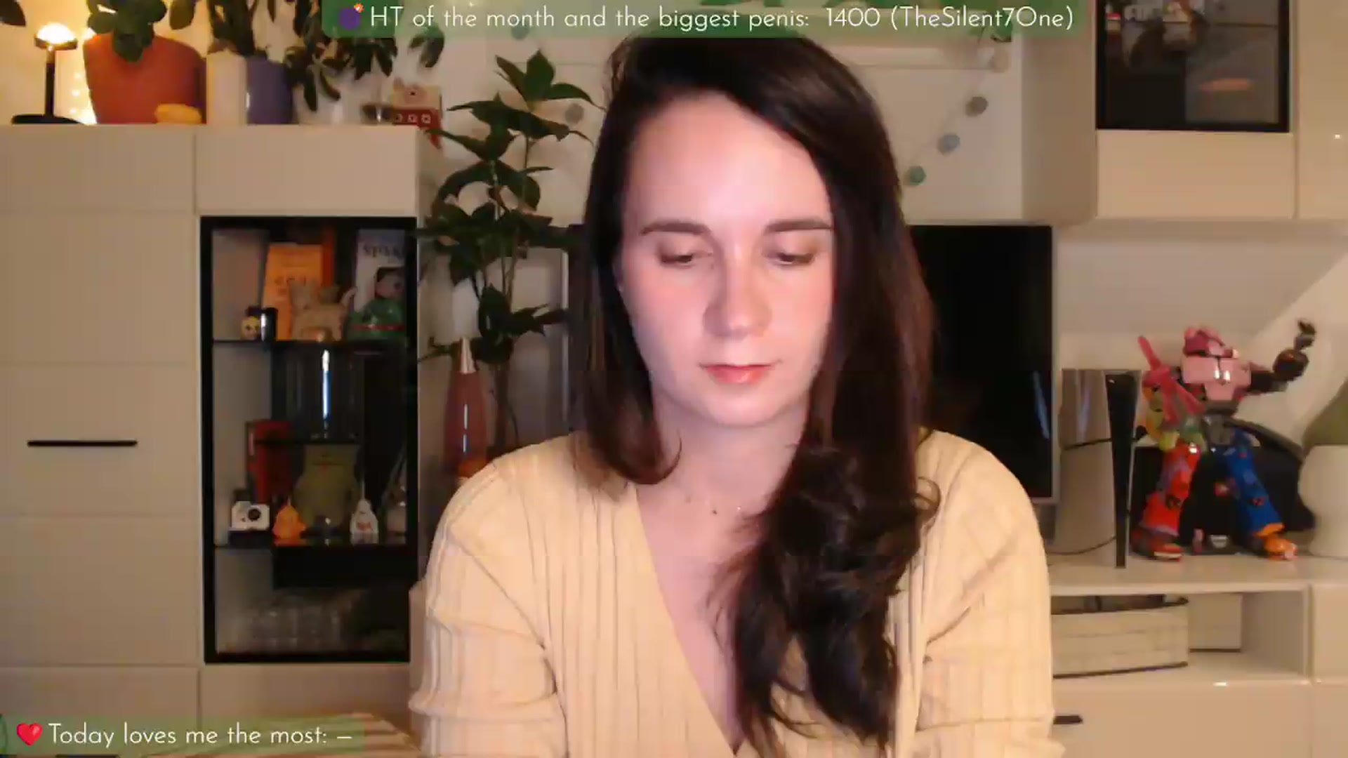 Gallery image thumbnail from LizzyPeach's myfreecams stream on, 08/17/2026, 23:44 image 10 of 20