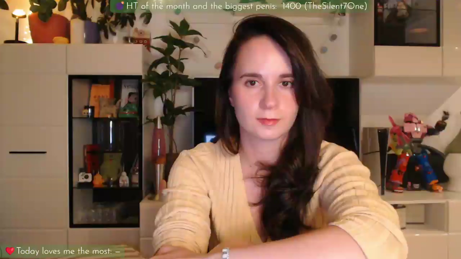Gallery image thumbnail from LizzyPeach's myfreecams stream on, 08/17/2026, 23:44 image 13 of 20