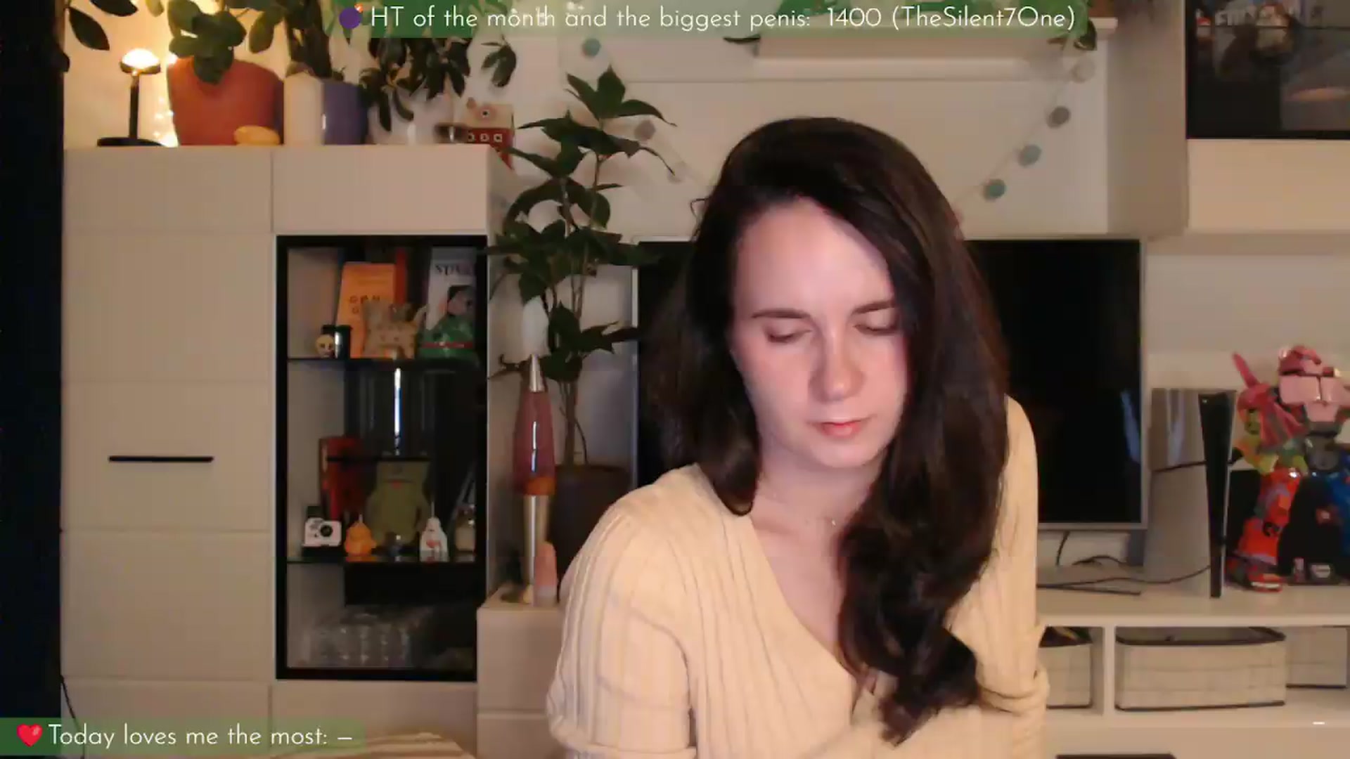 Gallery image thumbnail from LizzyPeach's myfreecams stream on, 08/17/2026, 23:44 image 19 of 20