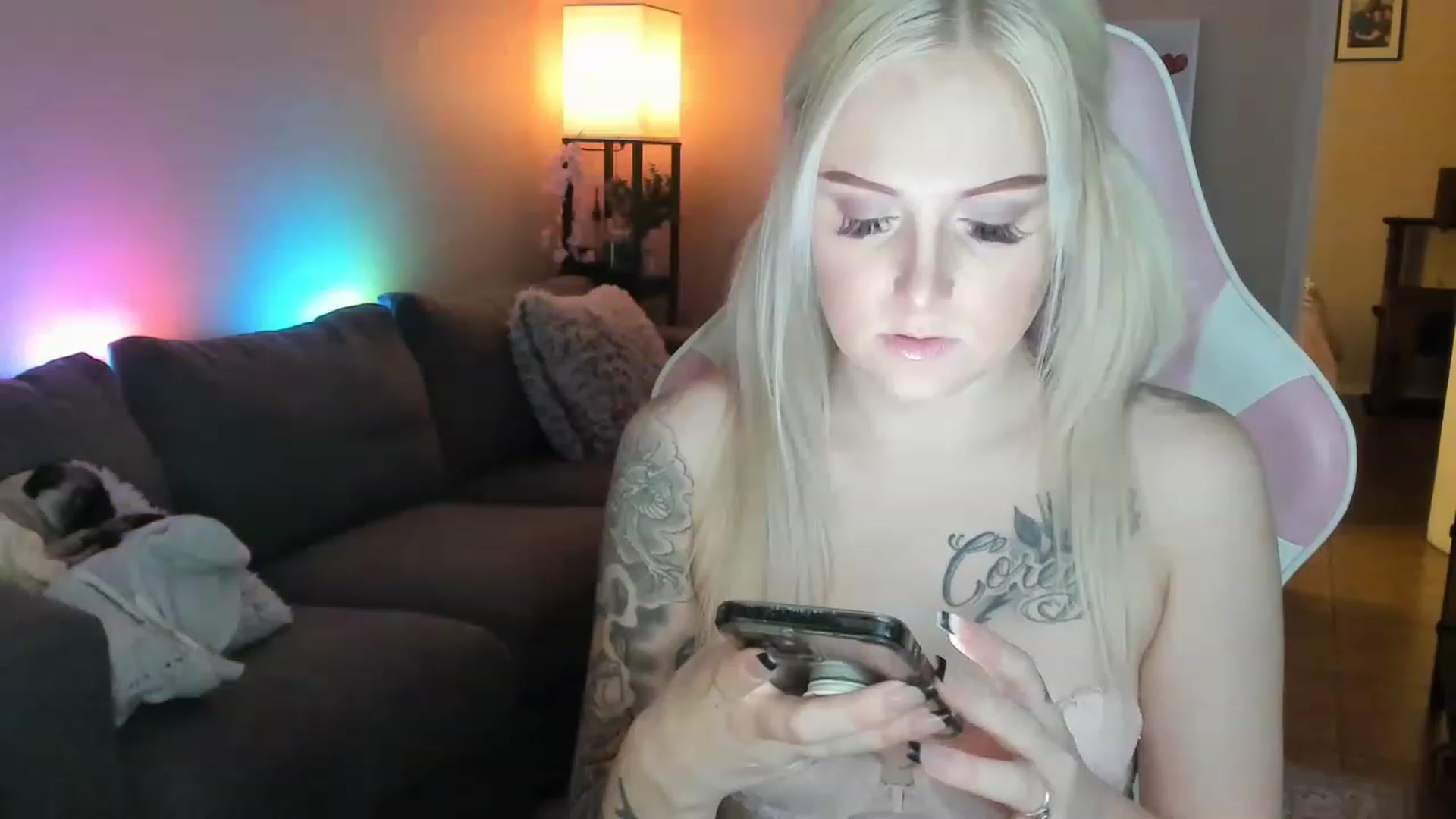 Gallery image thumbnail from LizzySmalls's myfreecams stream on, 11/15/2022, 08:03 image 17 of 20