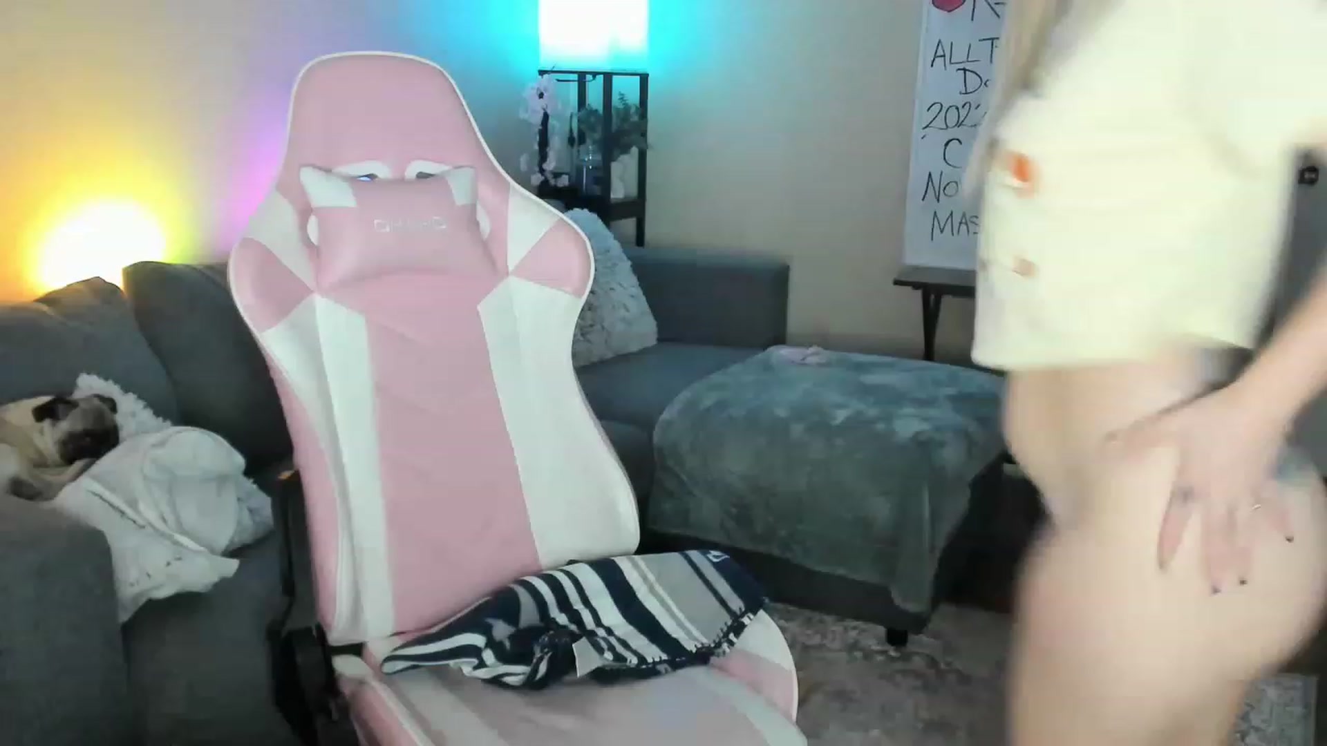 Gallery image thumbnail from LizzySmalls's myfreecams stream on, 11/15/2022, 08:03 image 5 of 20