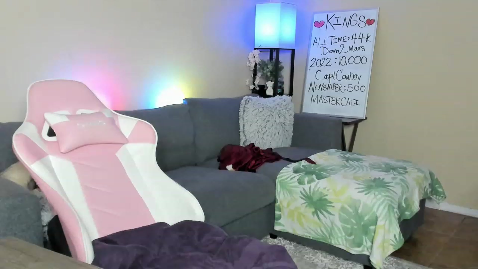 Gallery image thumbnail from LizzySmalls's myfreecams stream on, 11/16/2022, 08:06 image 13 of 20