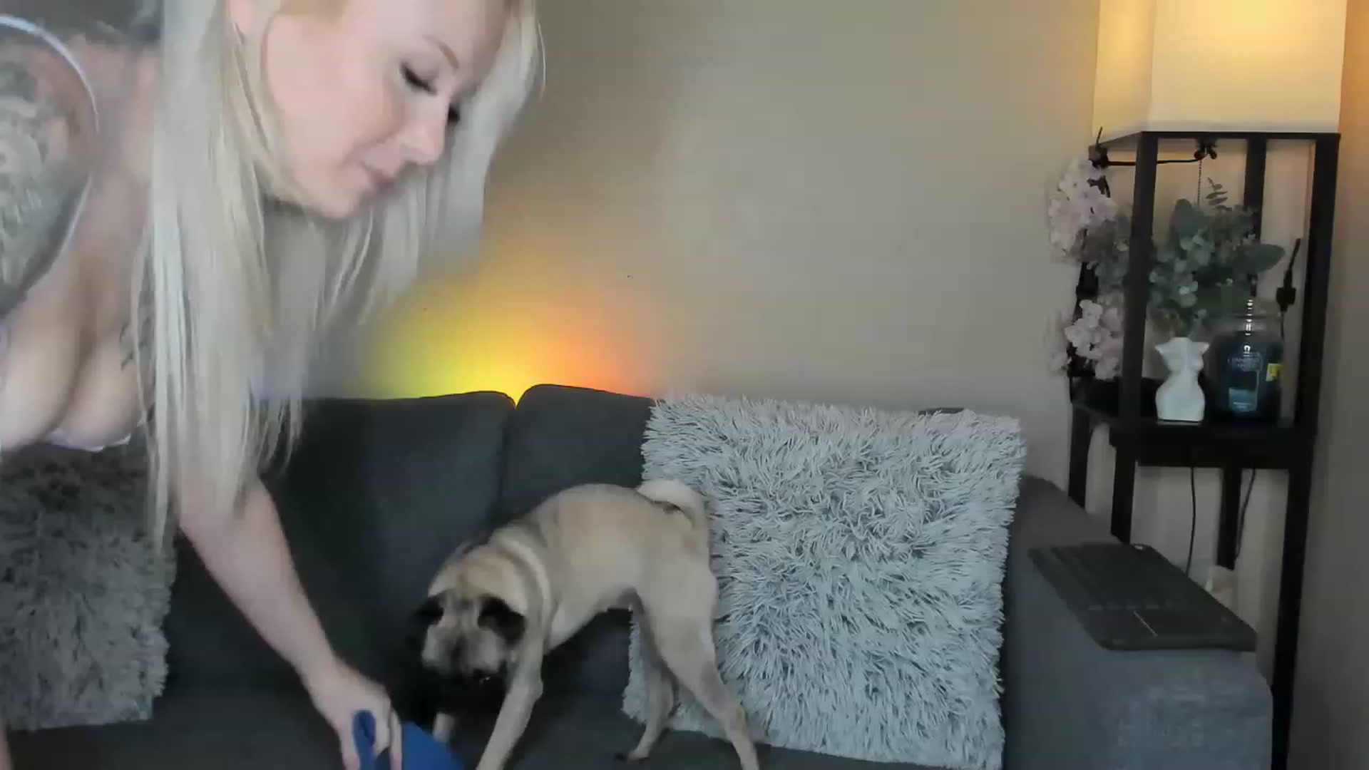 Gallery image thumbnail from LizzySmalls's myfreecams stream on, 11/27/2022, 08:42 image 4 of 20