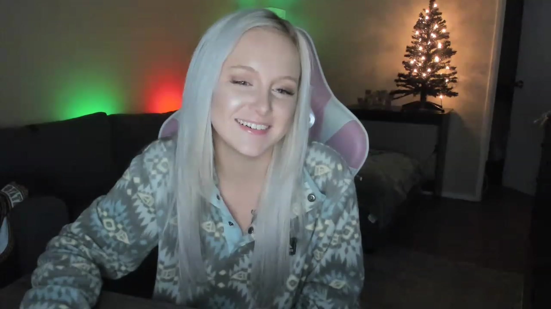 Gallery image thumbnail from LizzySmalls's myfreecams stream on, 12/10/2022, 09:56 image 9 of 20