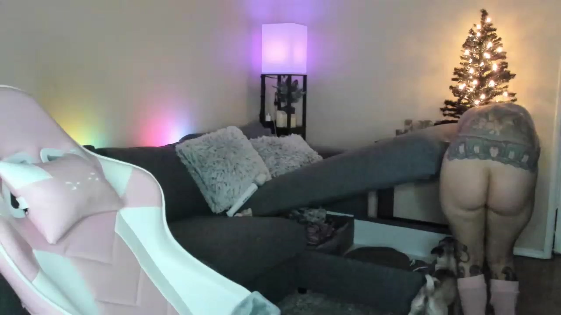Gallery image thumbnail from LizzySmalls's myfreecams stream on, 12/10/2022, 12:18 image 11 of 20