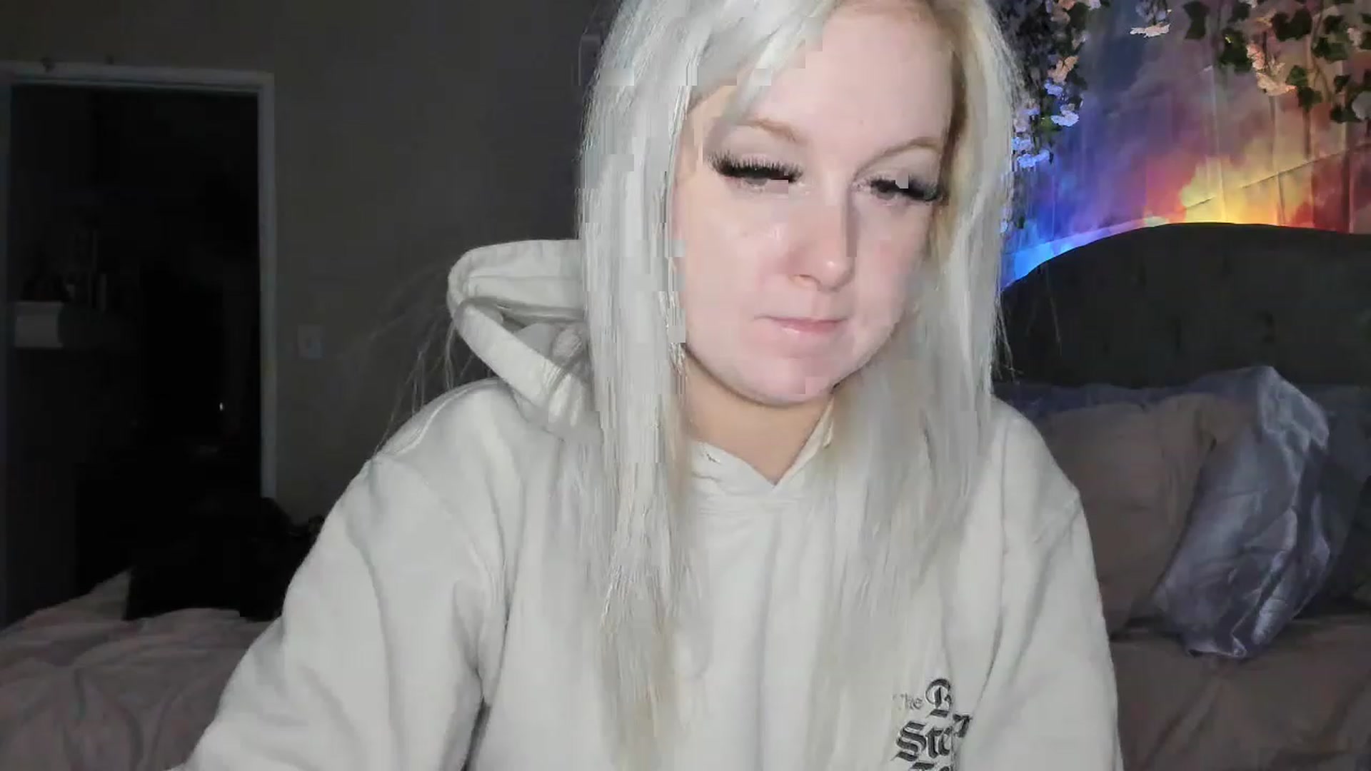 Gallery image thumbnail from LizzySmallz's myfreecams stream on, 12/30/2022, 08:58 image 18 of 20