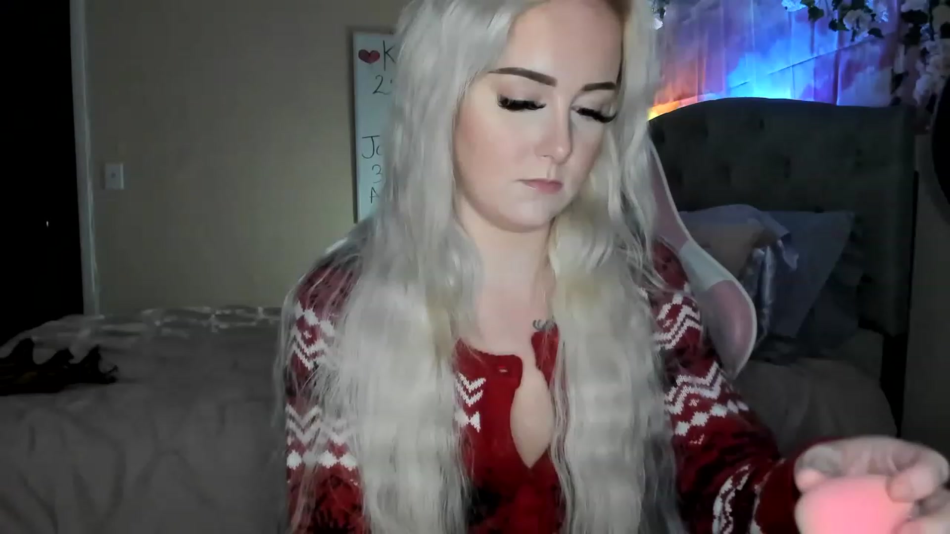 Gallery image thumbnail from LizzySmallz's myfreecams stream on, 01/03/2023, 08:24 image 11 of 20