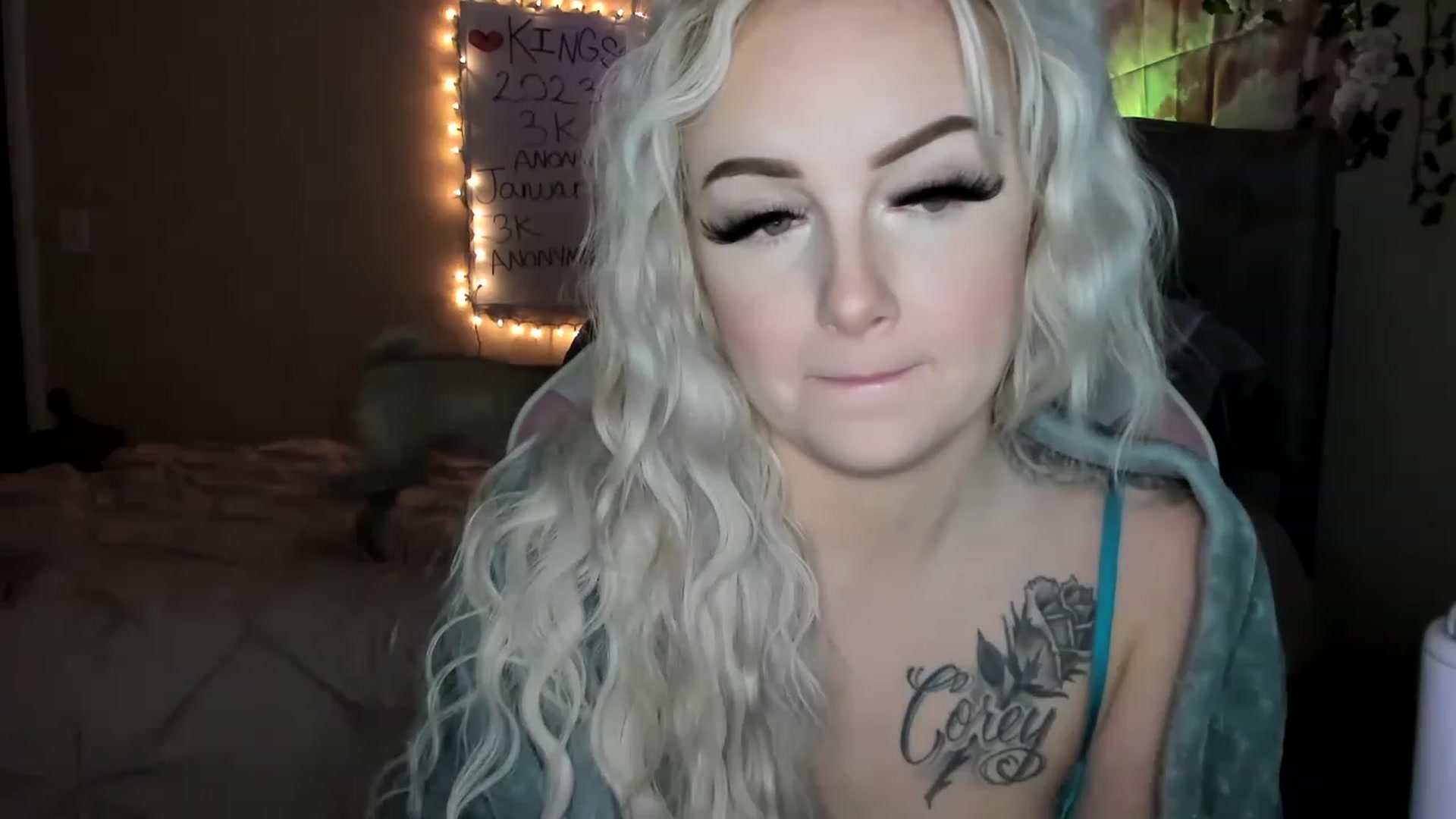 Gallery image thumbnail from LizzySmallz's myfreecams stream on, 01/05/2023, 10:20 image 2 of 20