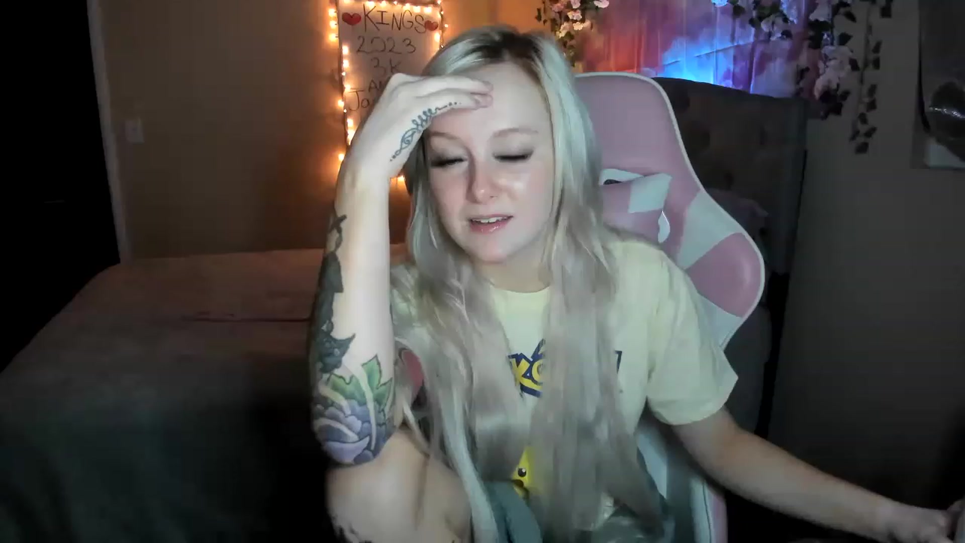 Gallery image thumbnail from LizzySmallz's myfreecams stream on, 01/18/2023, 09:32 image 5 of 20