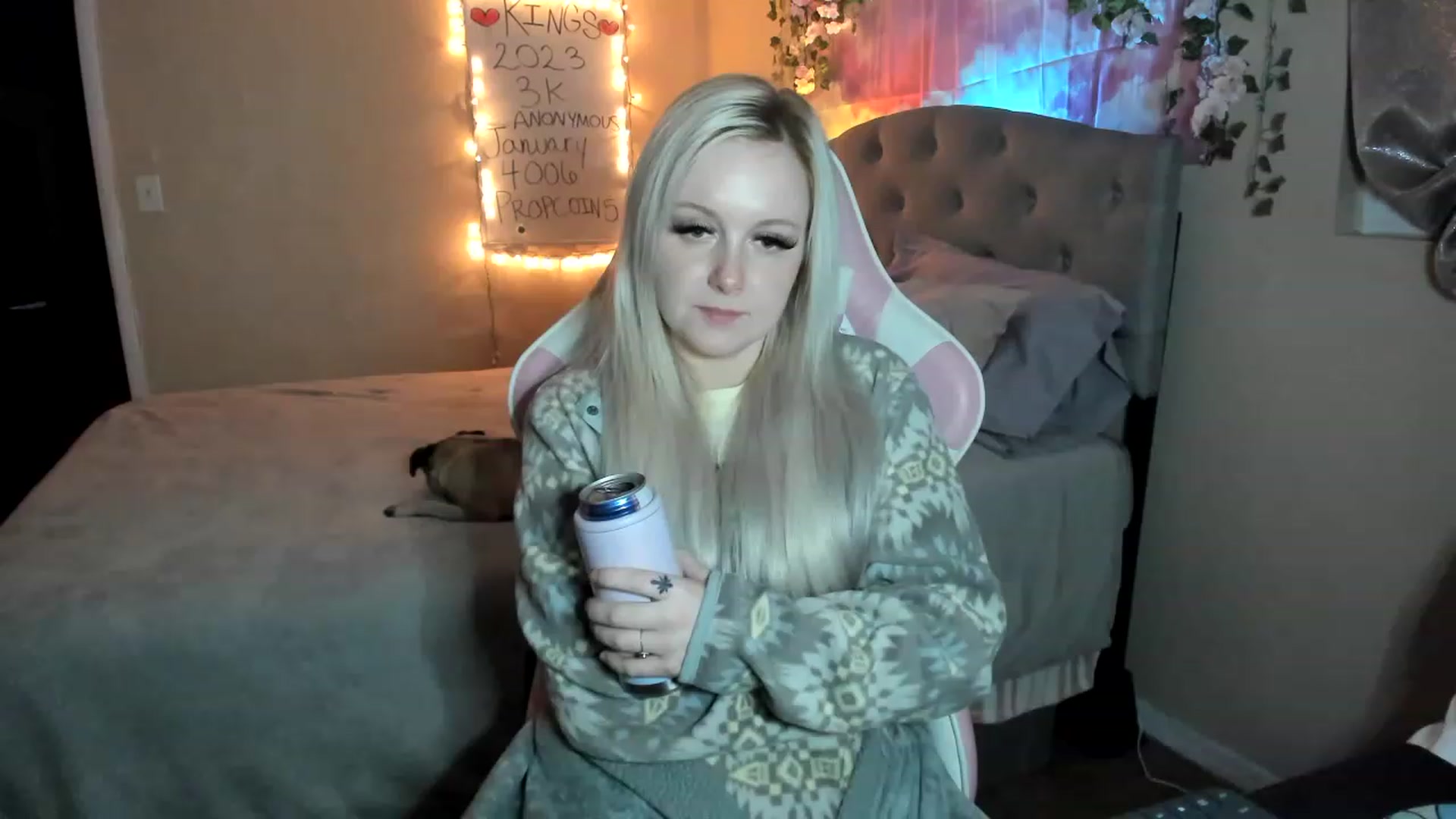 Gallery image thumbnail from LizzySmallz's myfreecams stream on, 01/18/2023, 09:32 image 16 of 20