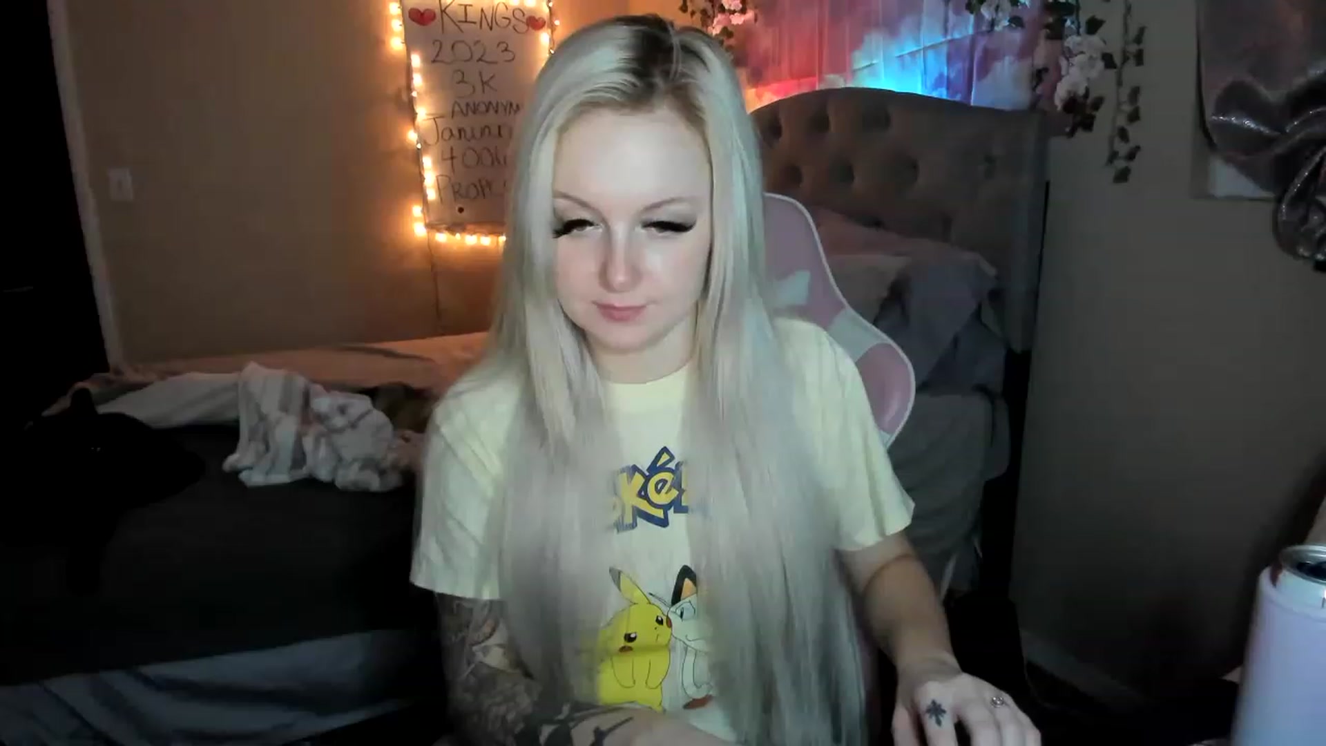 Gallery image thumbnail from LizzySmallz's myfreecams stream on, 01/18/2023, 11:50 image 16 of 20