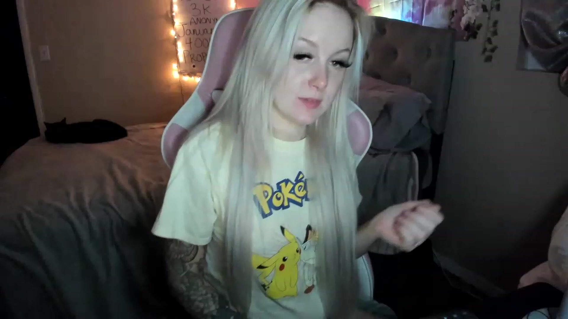 Gallery image thumbnail from LizzySmallz's myfreecams stream on, 01/18/2023, 12:24 image 7 of 20
