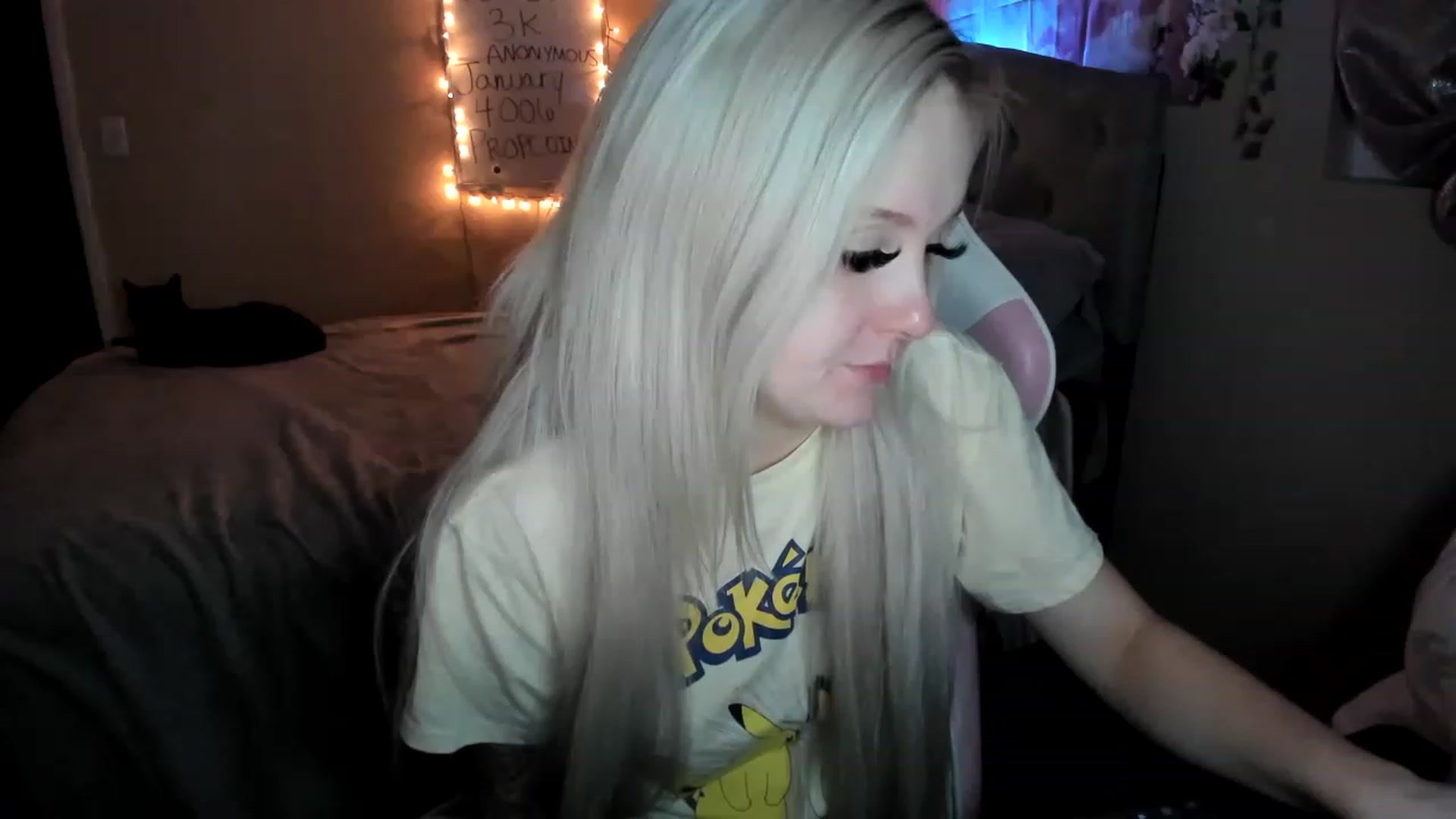 Gallery image thumbnail from LizzySmallz's myfreecams stream on, 01/18/2023, 12:24 image 3 of 20