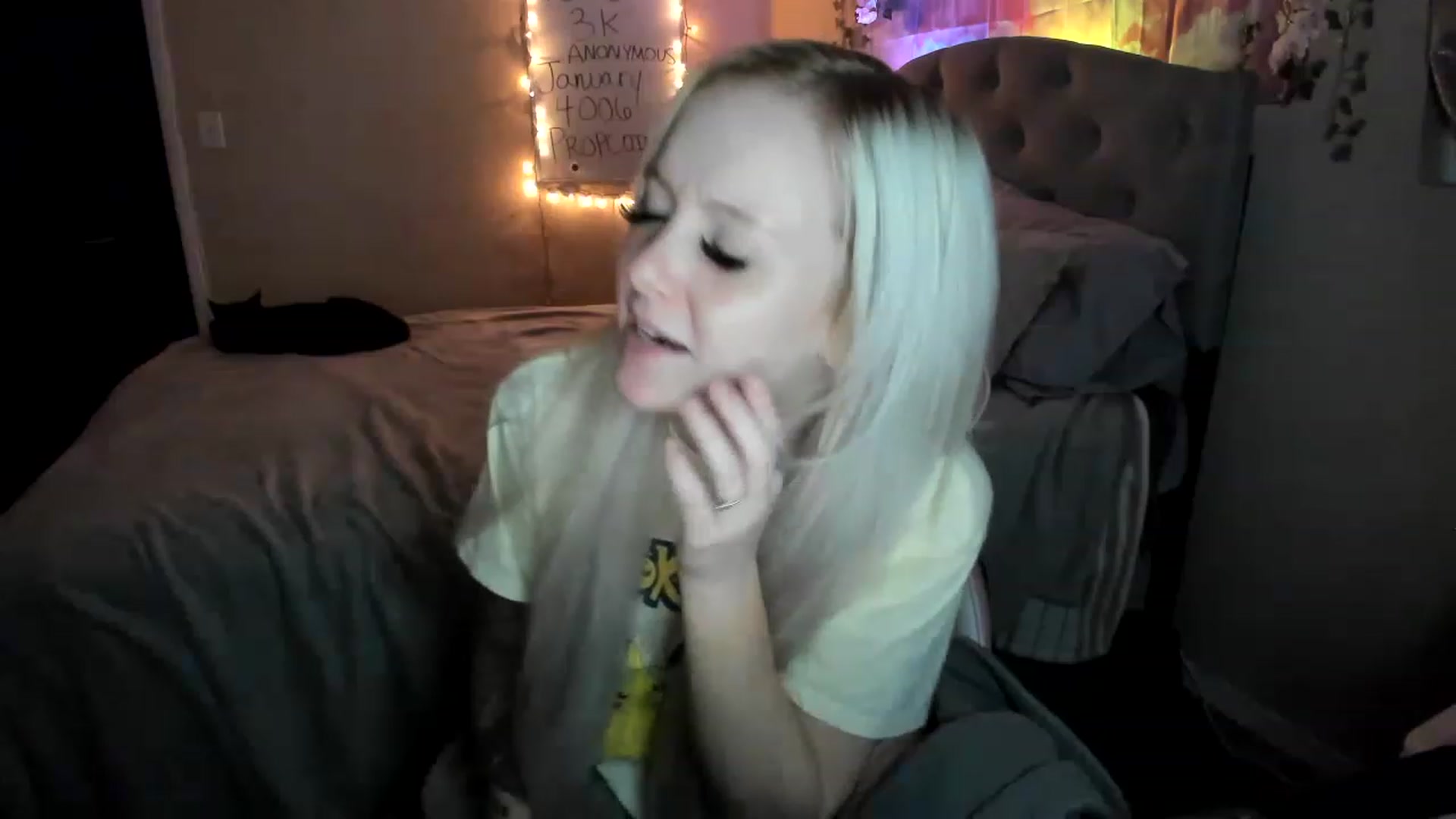 Gallery image thumbnail from LizzySmallz's myfreecams stream on, 01/18/2023, 12:24 image 9 of 20