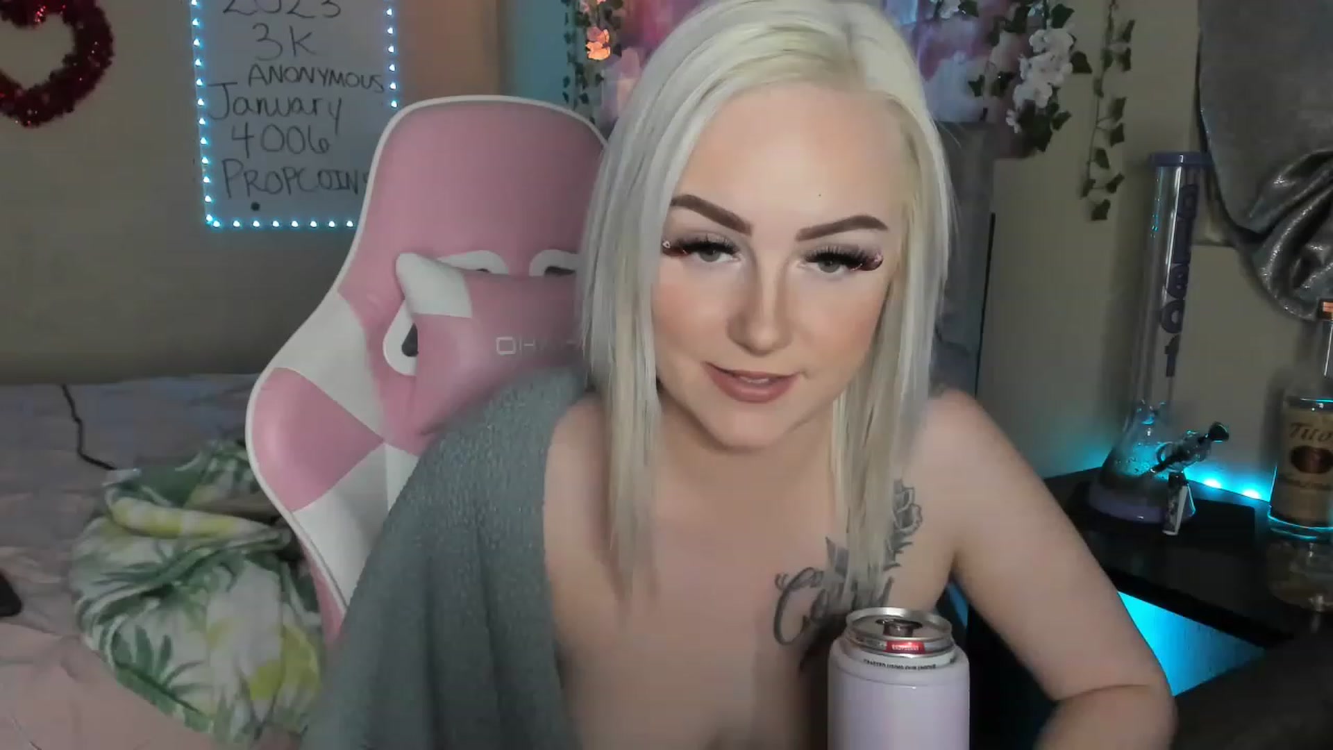 Gallery image thumbnail from LizzySmallz's myfreecams stream on, 01/31/2023, 11:36 image 1 of 20