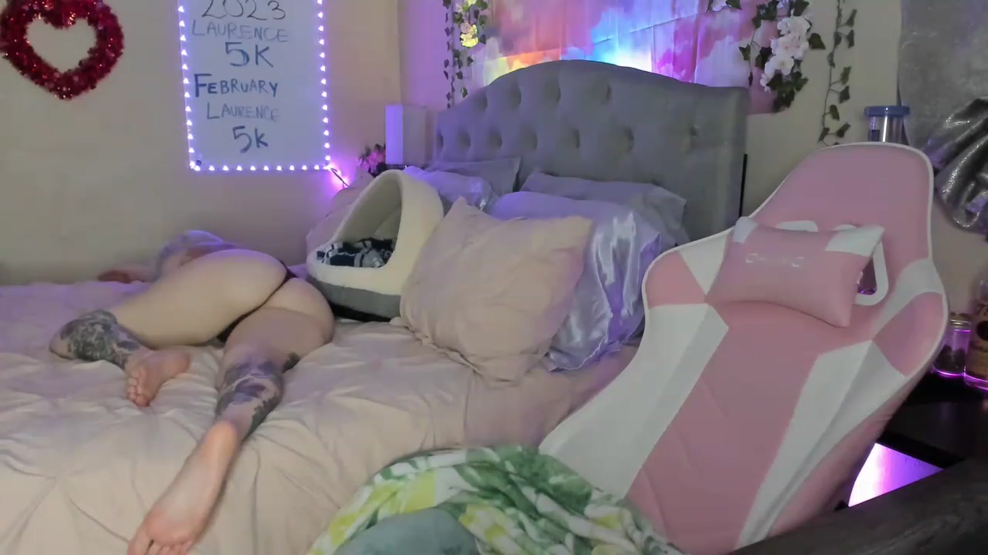 Gallery image thumbnail from LizzySmallz's myfreecams stream on, 02/04/2023, 09:56 image 13 of 20