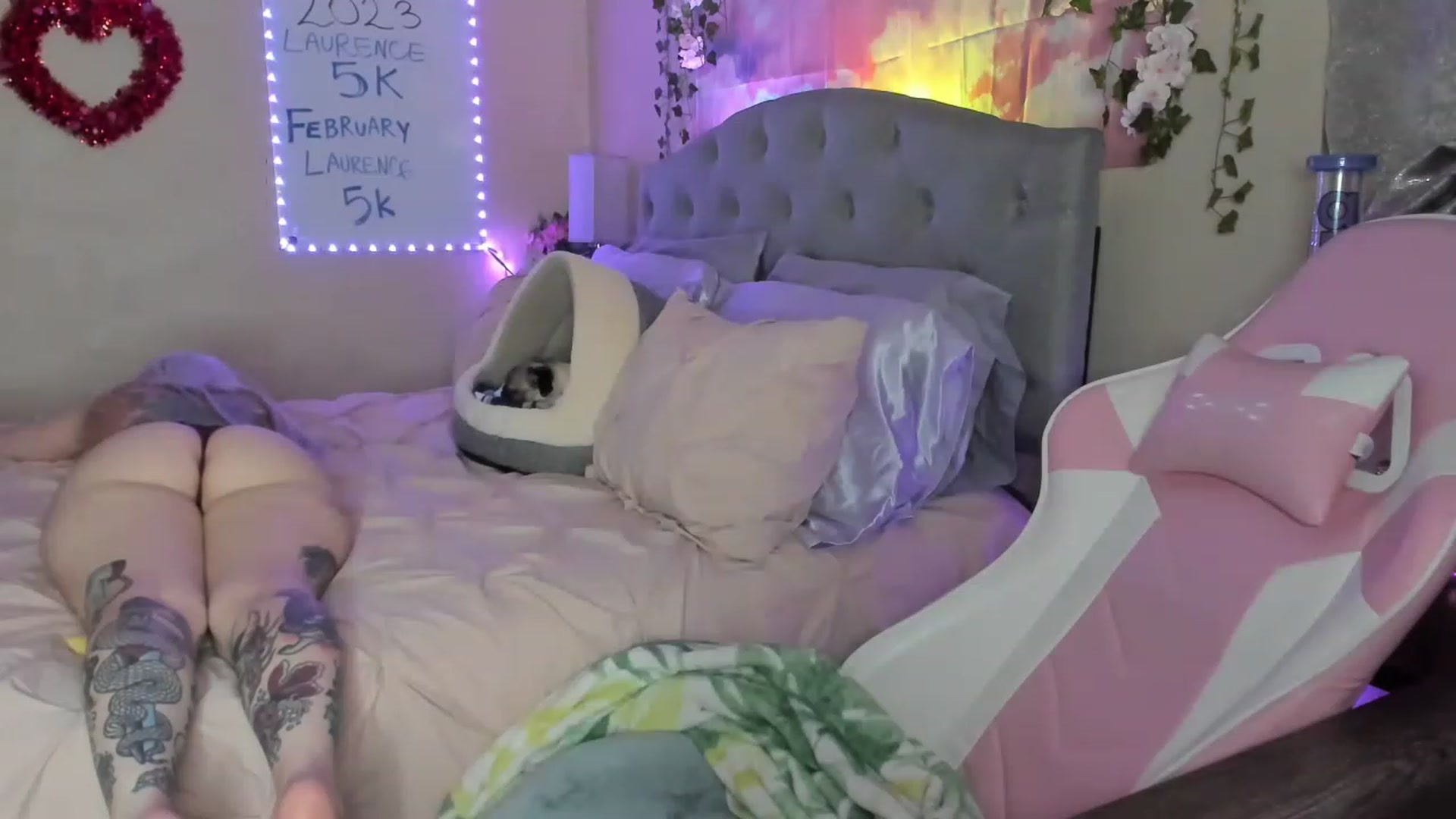Gallery image thumbnail from LizzySmallz's myfreecams stream on, 02/04/2023, 09:56 image 6 of 20