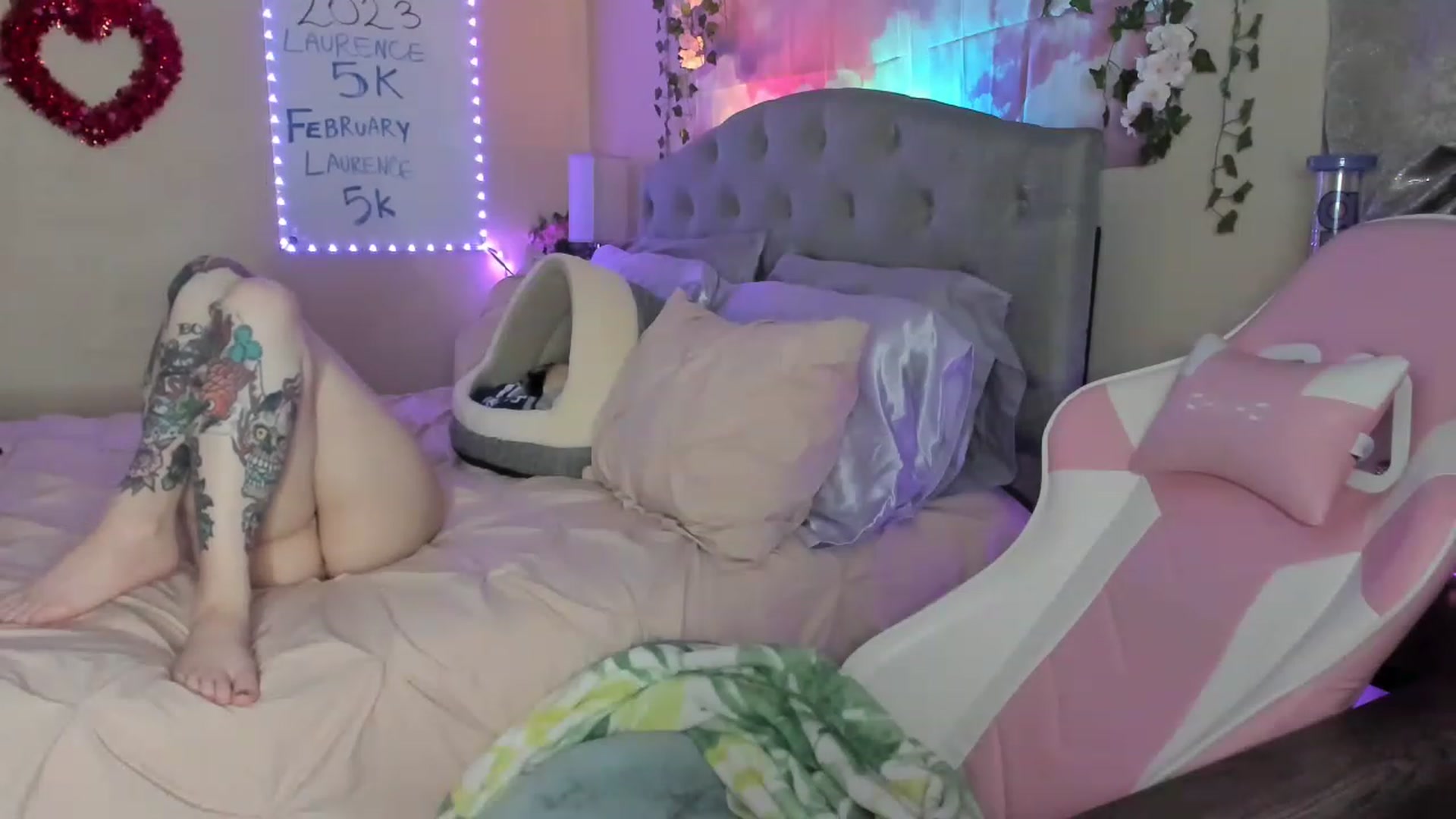 Gallery image thumbnail from LizzySmallz's myfreecams stream on, 02/04/2023, 09:56 image 8 of 20