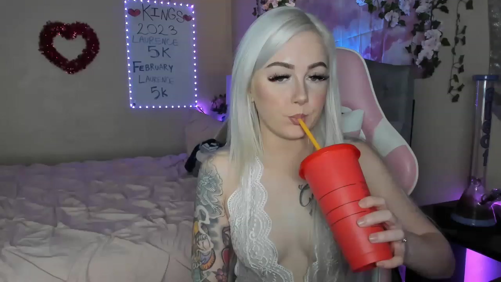 Gallery image thumbnail from LizzySmallz's myfreecams stream on, 02/07/2023, 08:54 image 18 of 20