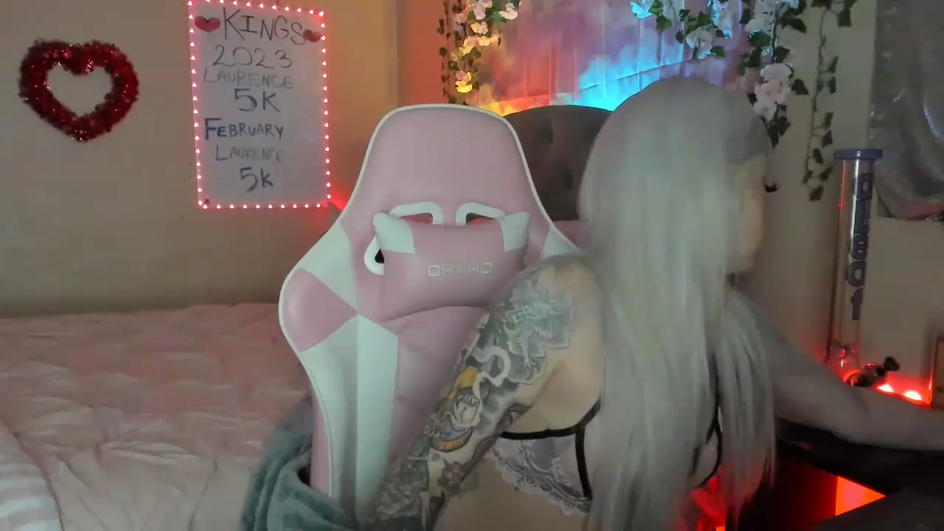 Gallery image thumbnail from LizzySmallz's myfreecams stream on, 02/09/2023, 09:07 image 2 of 20