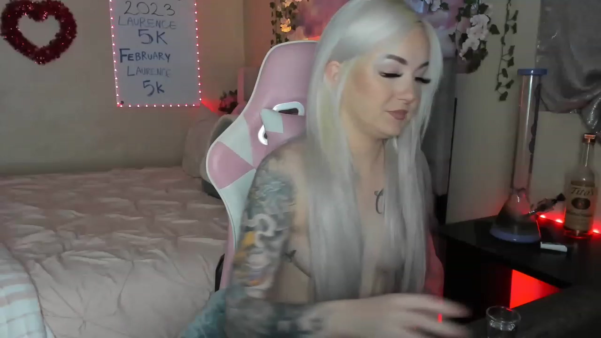 Gallery image thumbnail from LizzySmallz's myfreecams stream on, 02/09/2023, 09:07 image 3 of 20