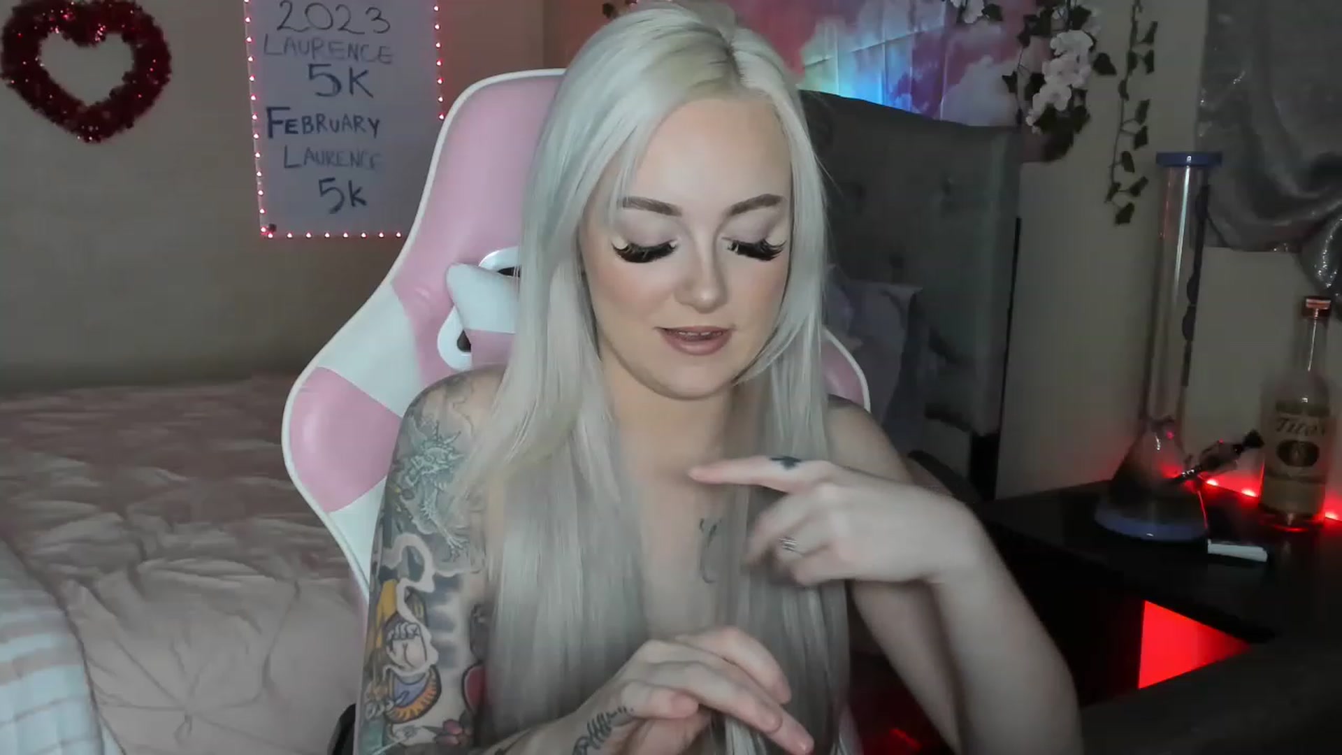 Gallery image thumbnail from LizzySmallz's myfreecams stream on, 02/09/2023, 09:07 image 6 of 20