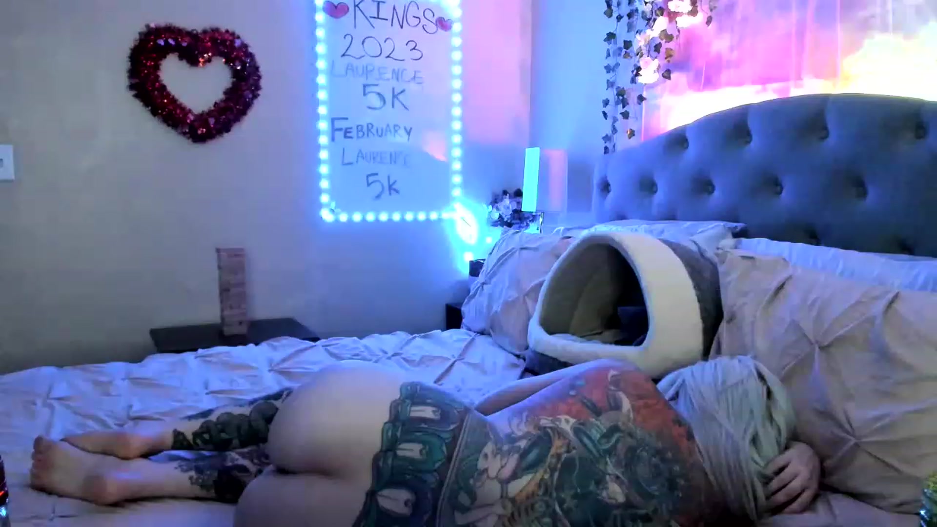 Gallery image thumbnail from LizzySmallz's myfreecams stream on, 02/11/2023, 13:26 image 16 of 20