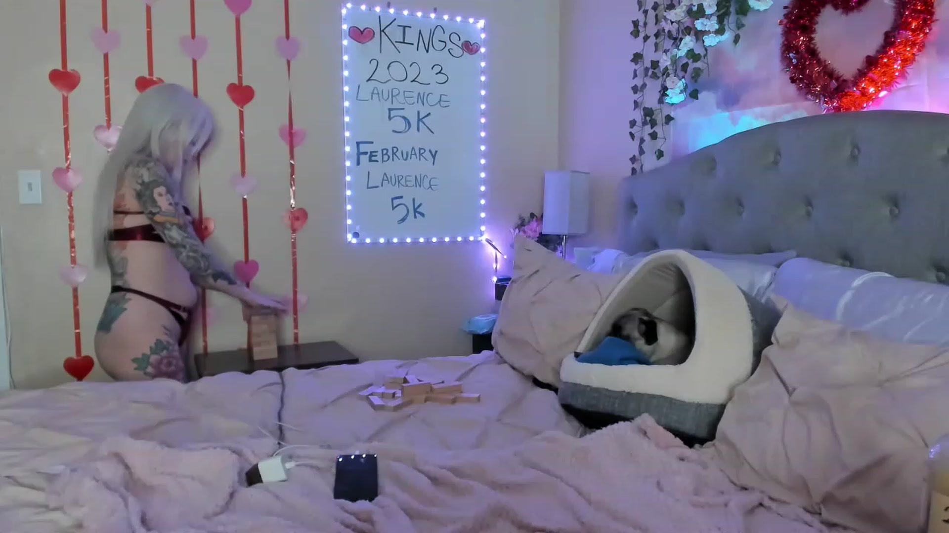 Gallery image thumbnail from LizzySmallz's myfreecams stream on, 02/15/2023, 09:27 image 7 of 20