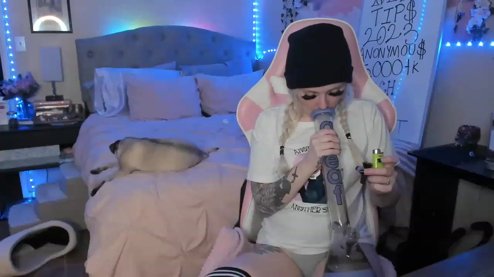Gallery image thumbnail from LizzySmallz's myfreecams stream on, 03/02/2023, 11:06 image 2 of 20