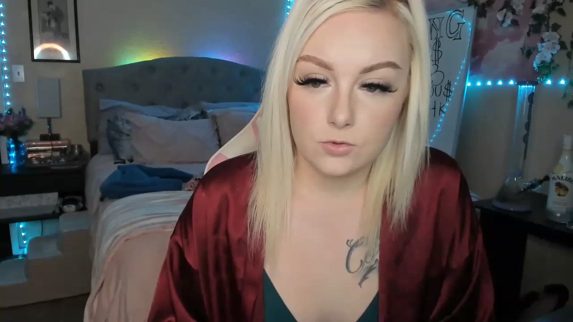 Gallery image thumbnail from LizzySmallz's myfreecams stream on, 03/06/2023, 07:33 image 17 of 20