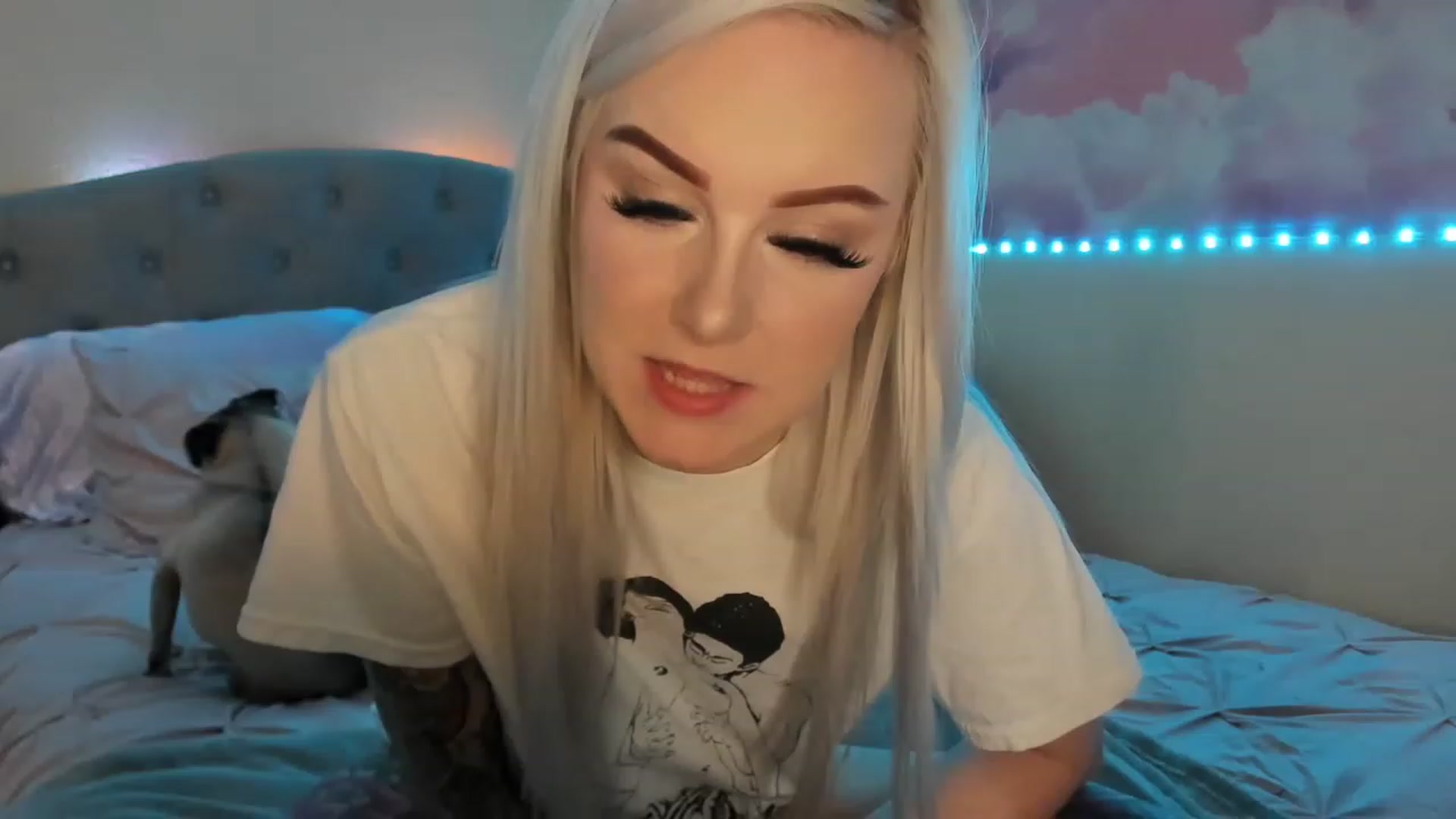 Gallery image thumbnail from LizzySmallz's myfreecams stream on, 03/15/2023, 10:20 image 12 of 20